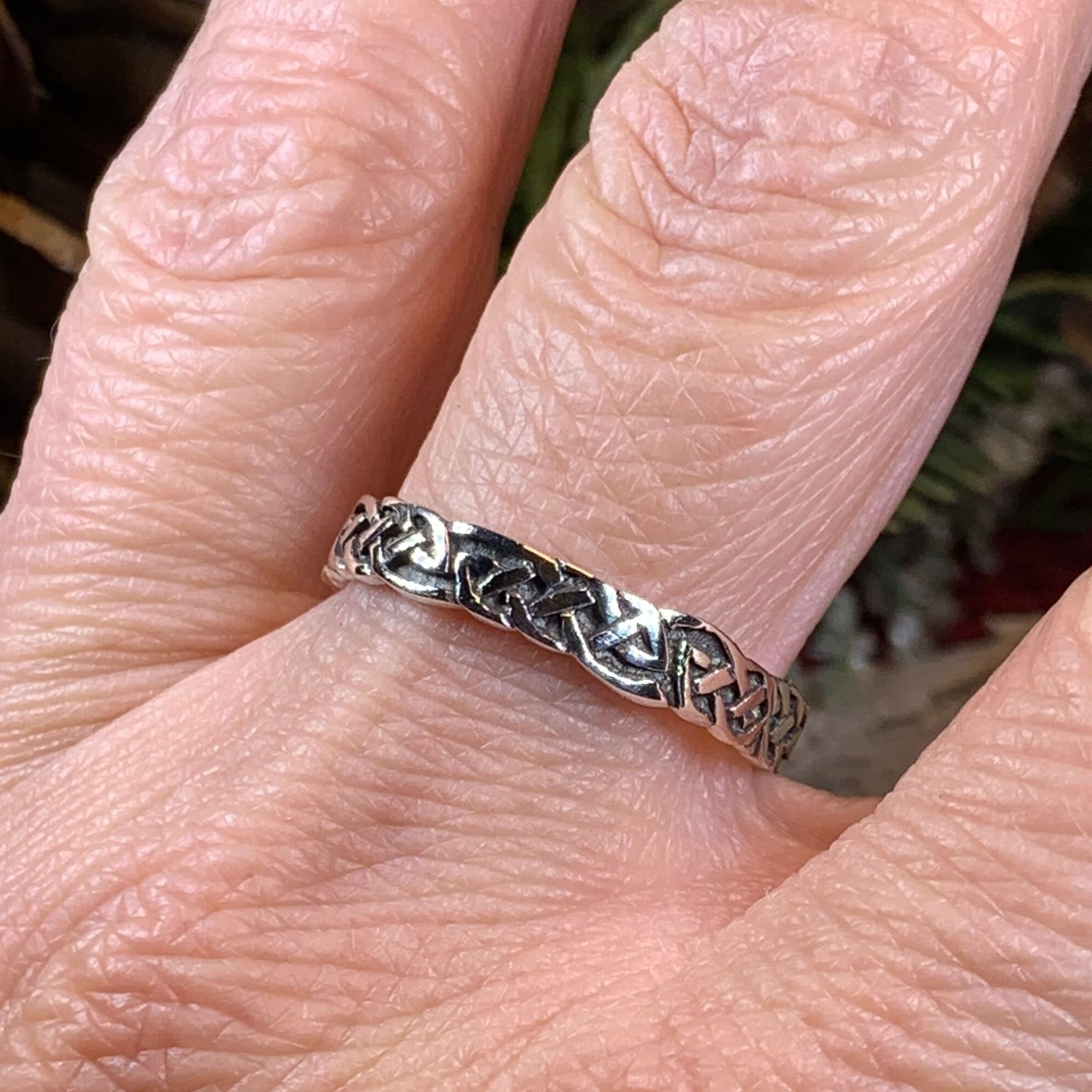 Comfort Celtic Knot Ring