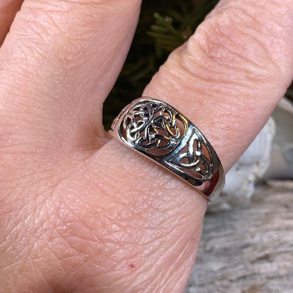 Radelia Celtic Knot Ring