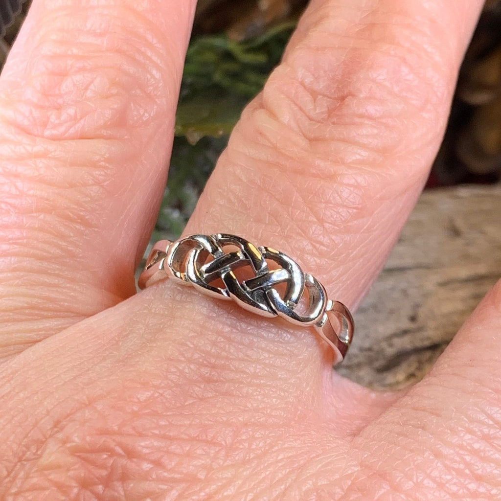 Simplicity Celtic Knot Ring
