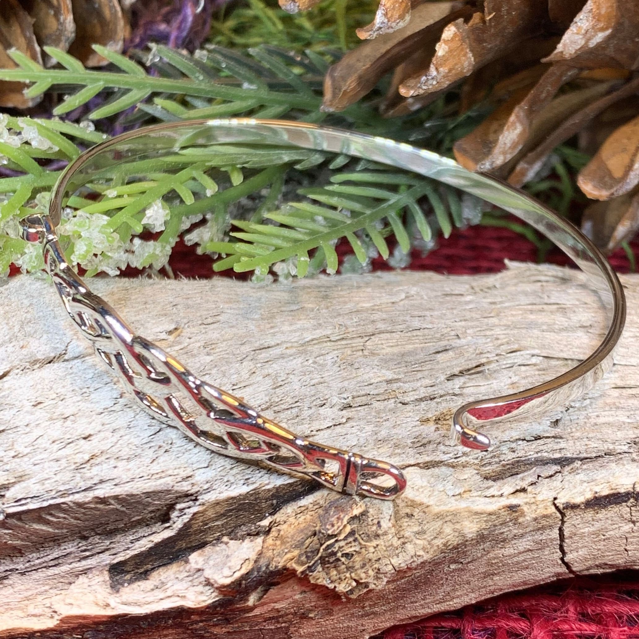 Thalia Celtic Knot Bracelet