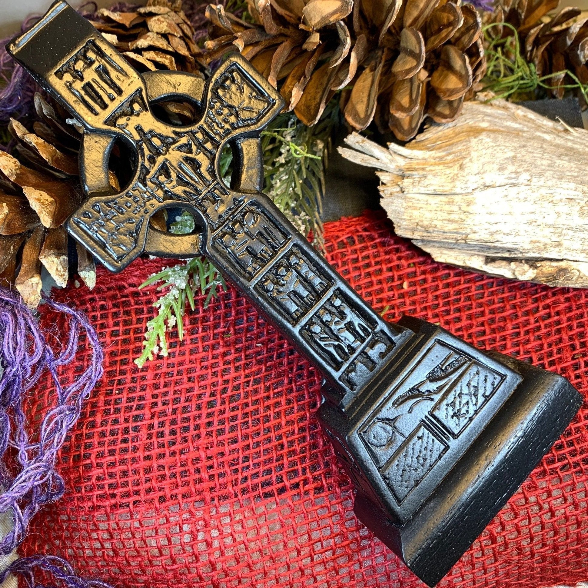 Monasterboice Celtic Turf High Cross