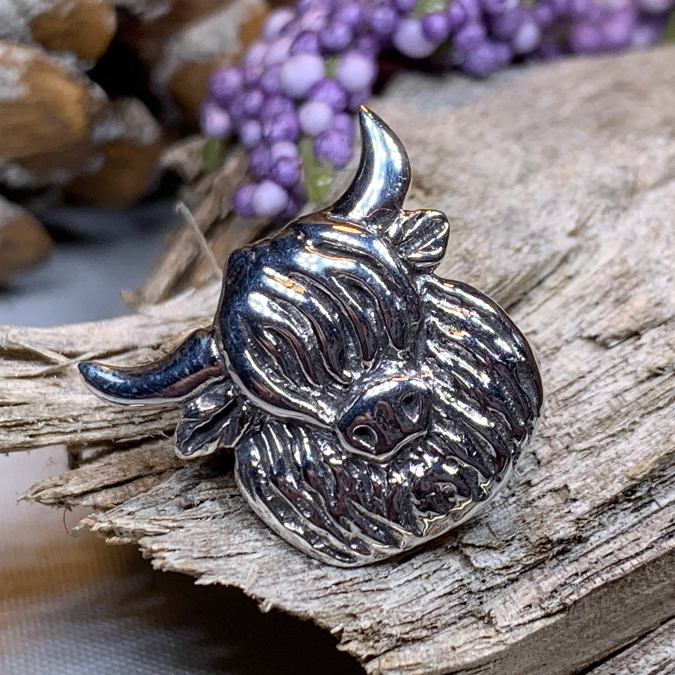 Shaggy Highland Cow Lapel Pin