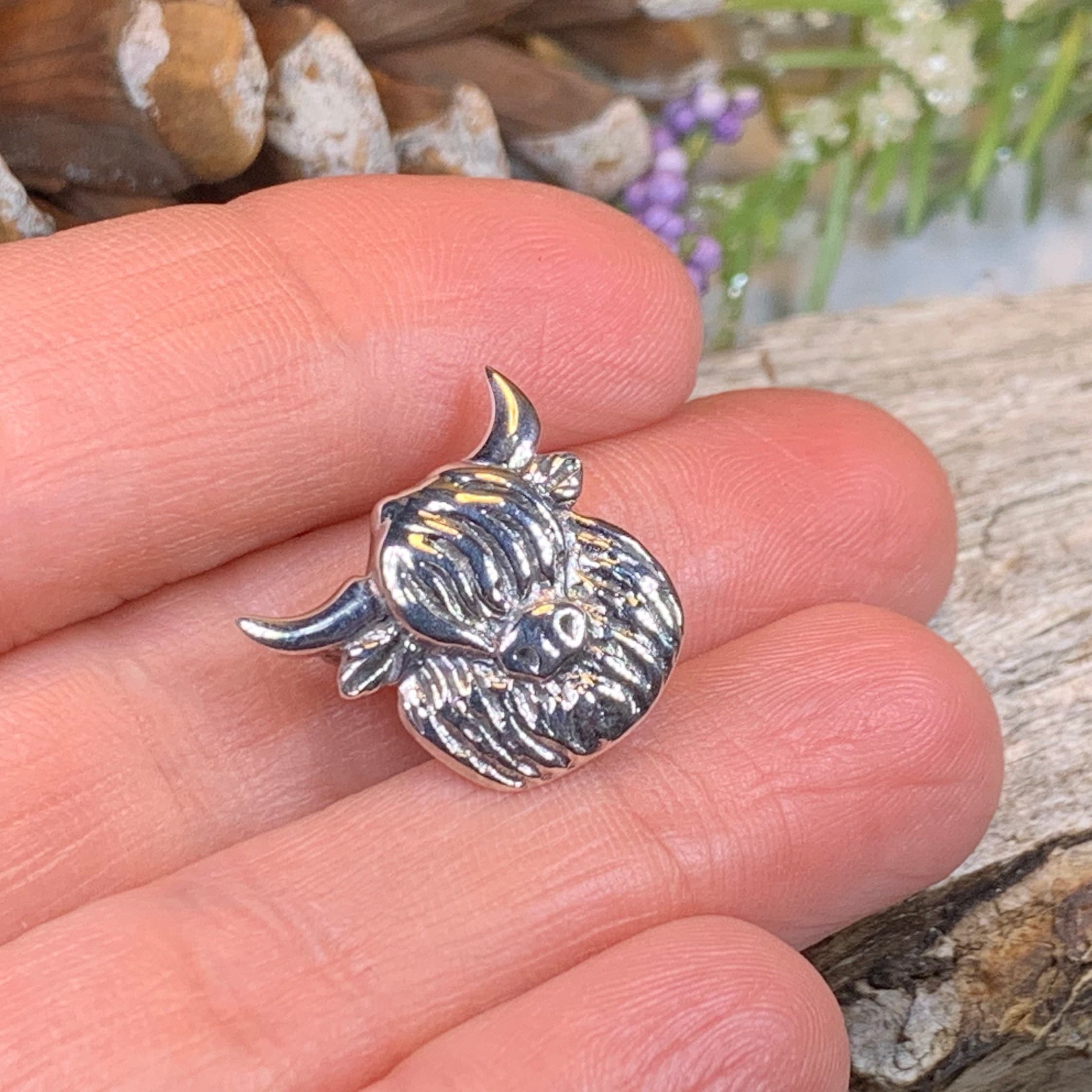 Shaggy Highland Cow Lapel Pin