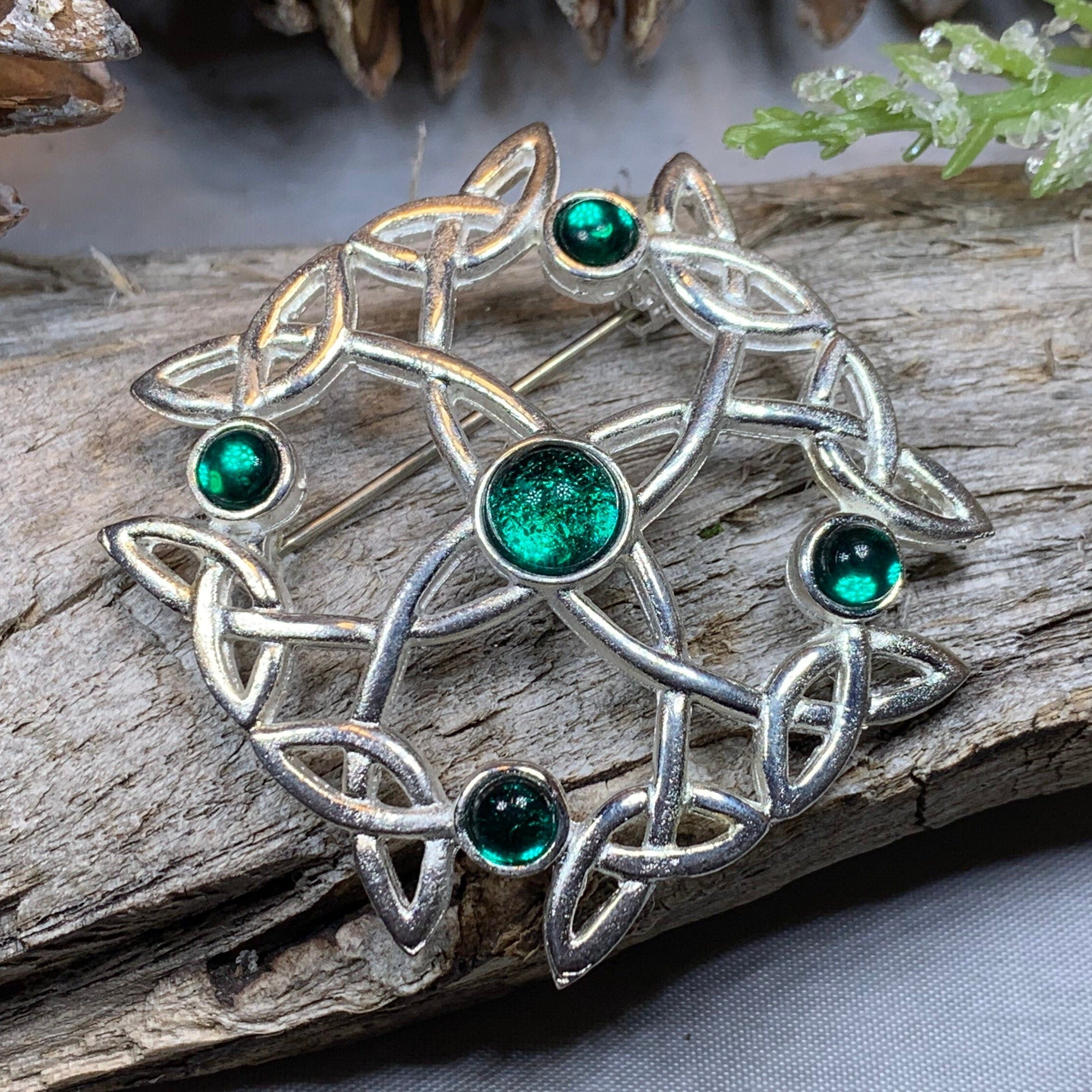 Elri Celtic Brooch