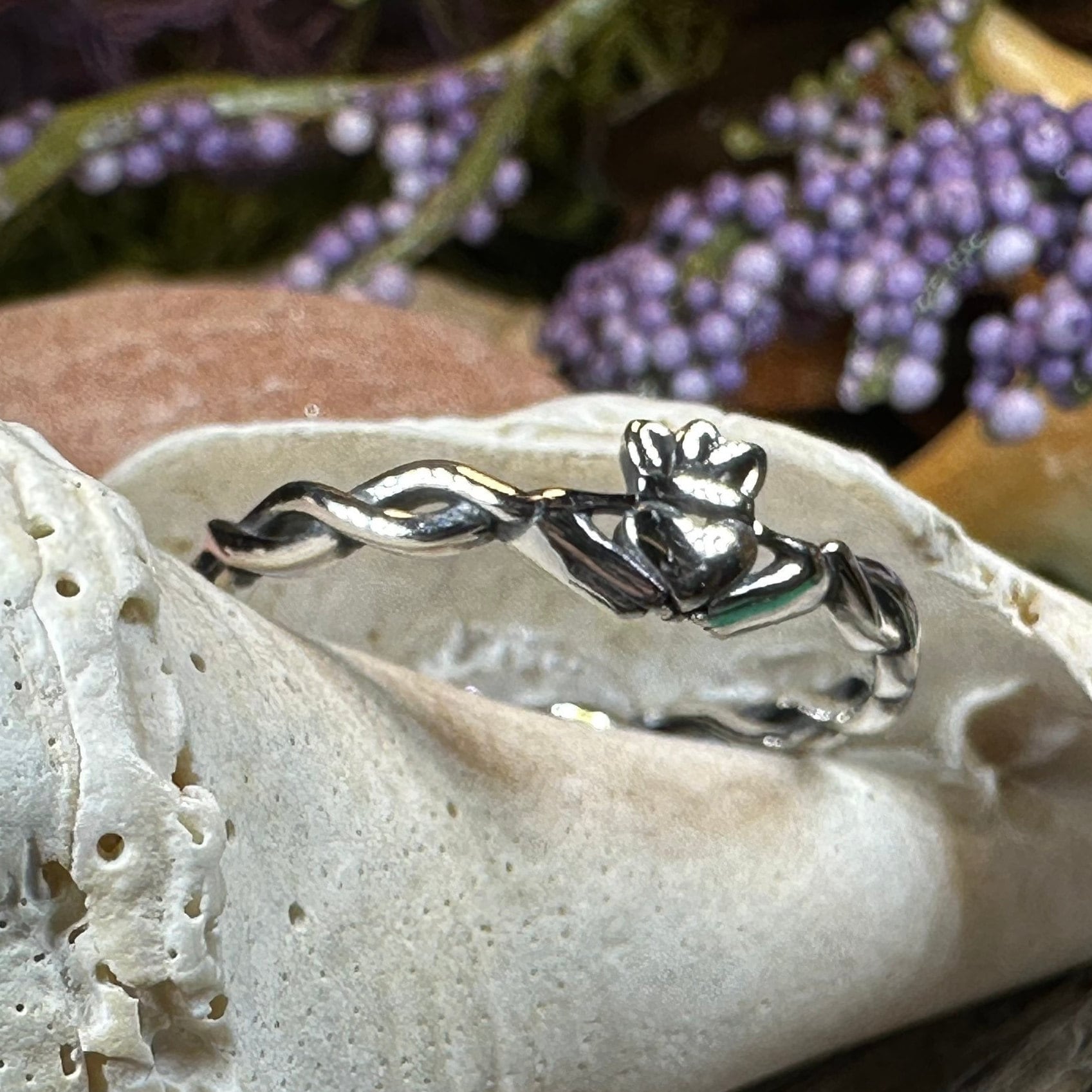 Dainty Claddagh Ring