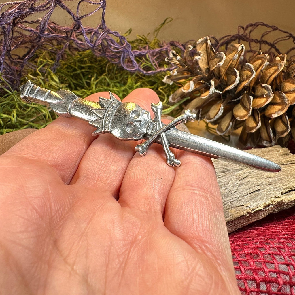 Scottish Skull Kilt Pin