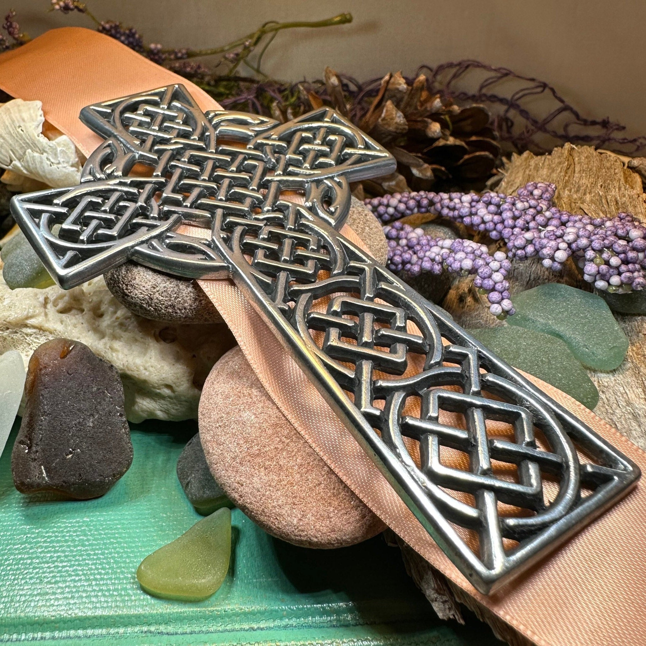 Classic Pewter Celtic Cross Wall Decor