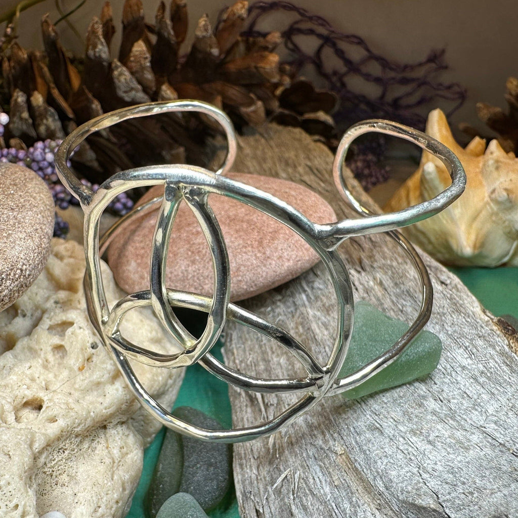 Trinity Knot Cage Bracelet