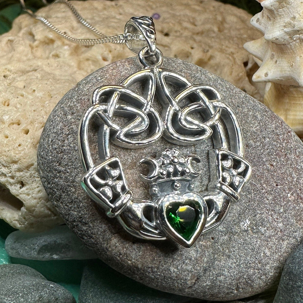 Irish Belle Claddagh Necklace