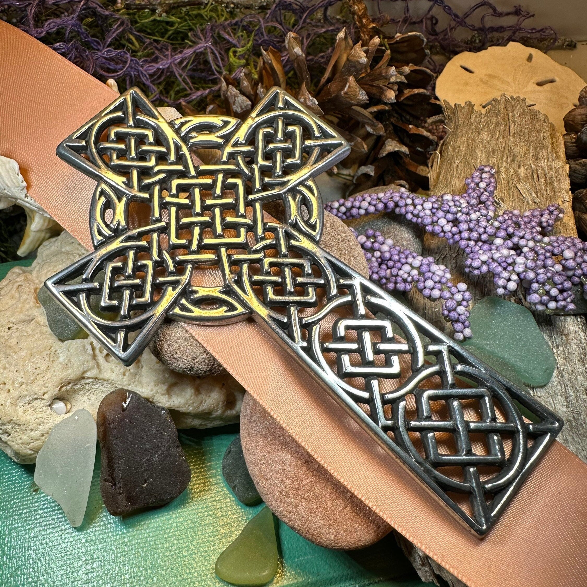Classic Pewter Celtic Cross Wall Decor