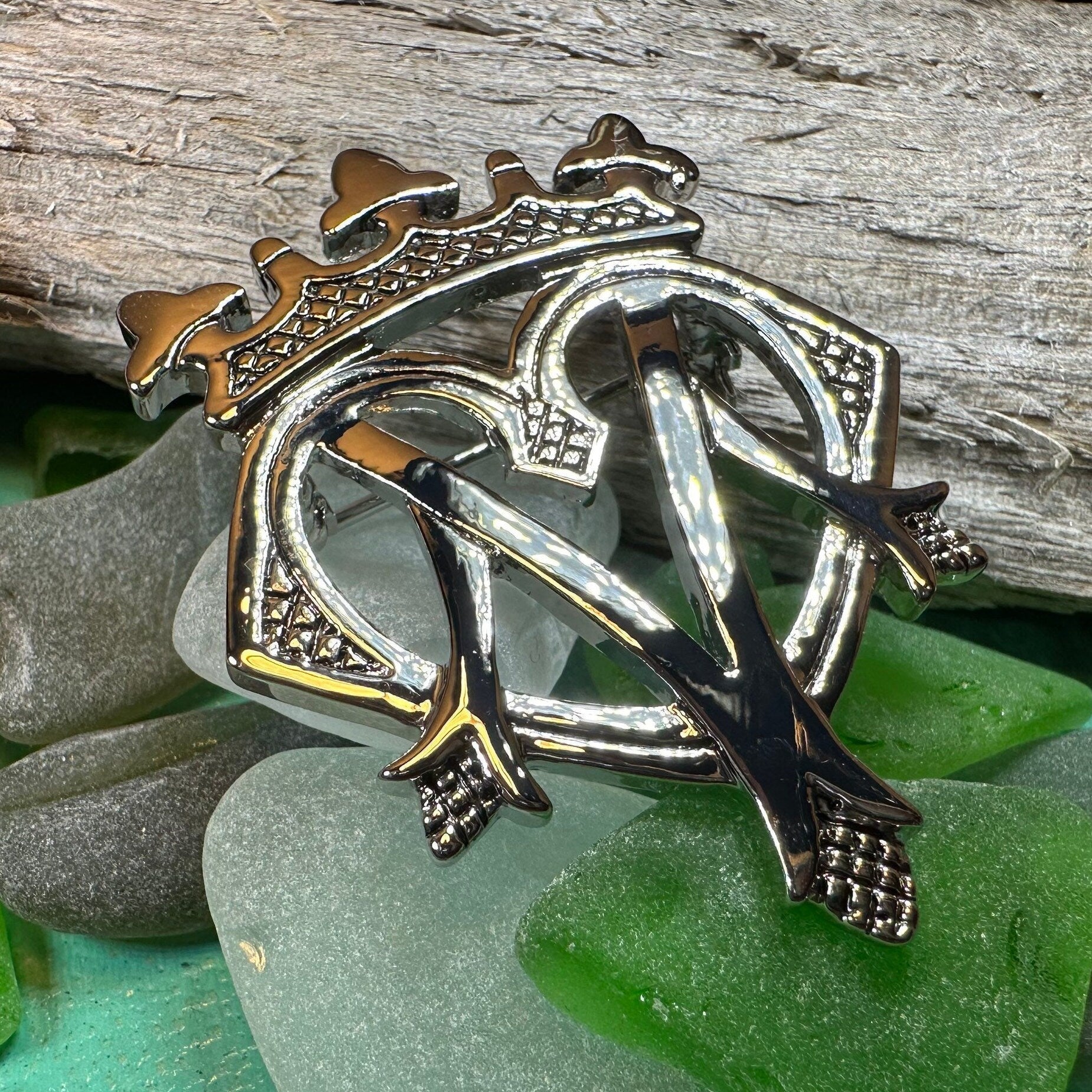 Mary Luckenbooth Brooch