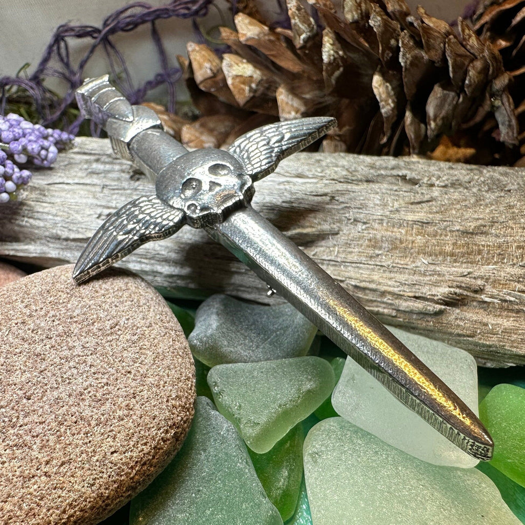 Greyfriars Skull Kilt Pin