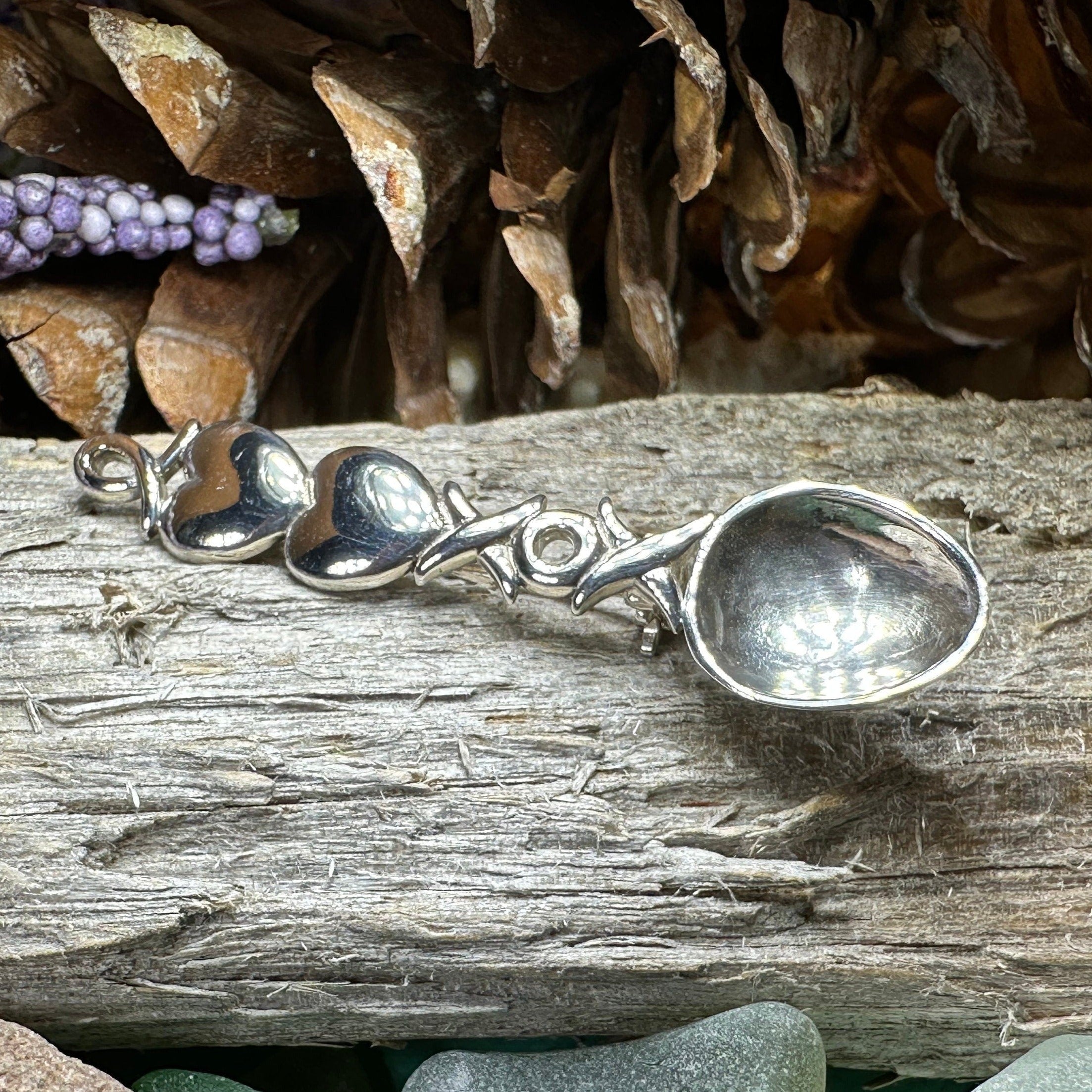 Hugs & Kisses Love Spoon Brooch