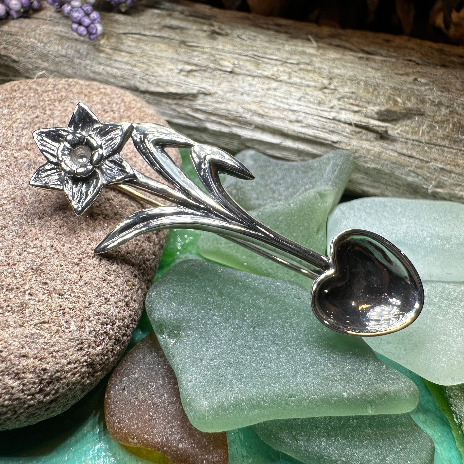 Welsh Daffodil Love Spoon Brooch