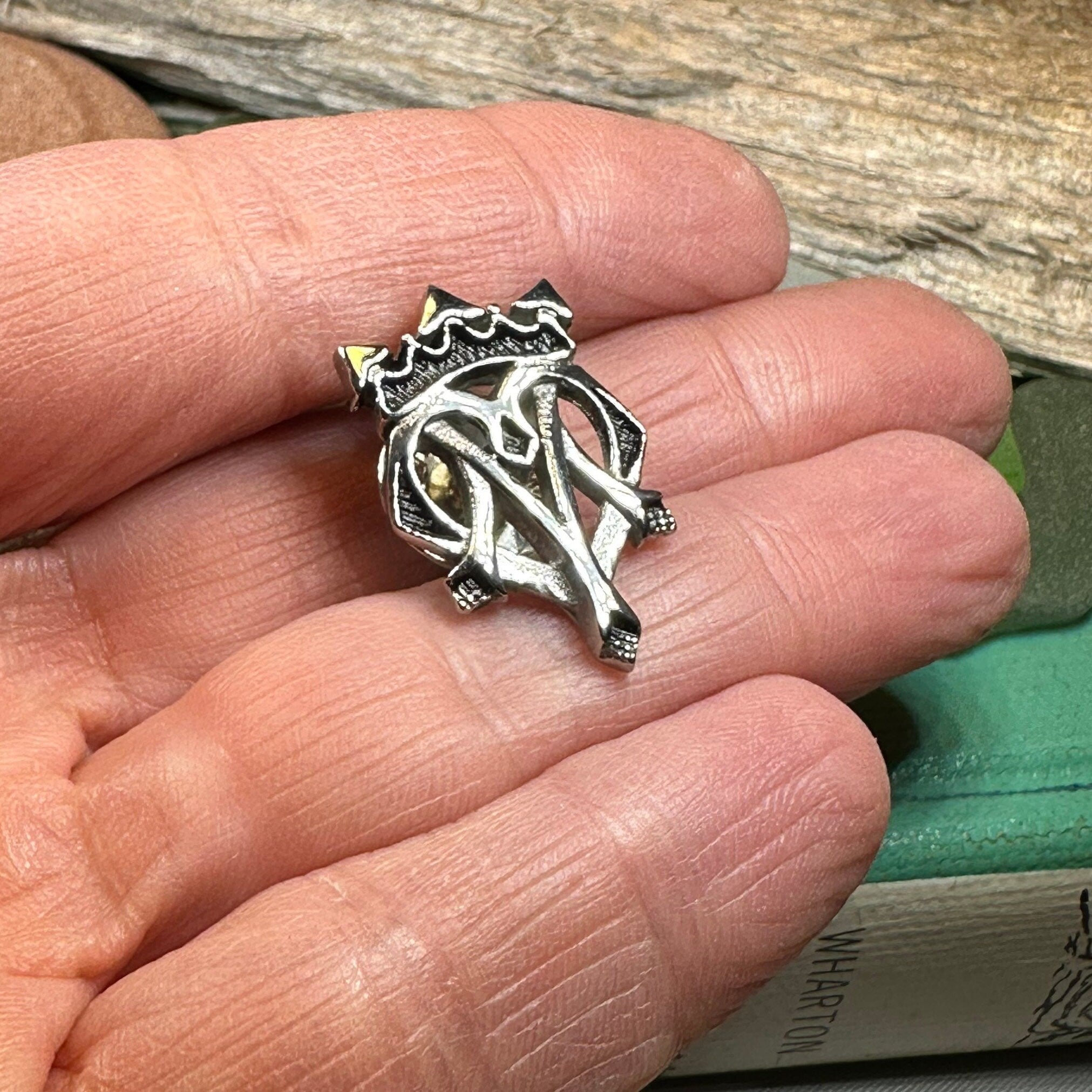 Luckenbooth Lapel Pin
