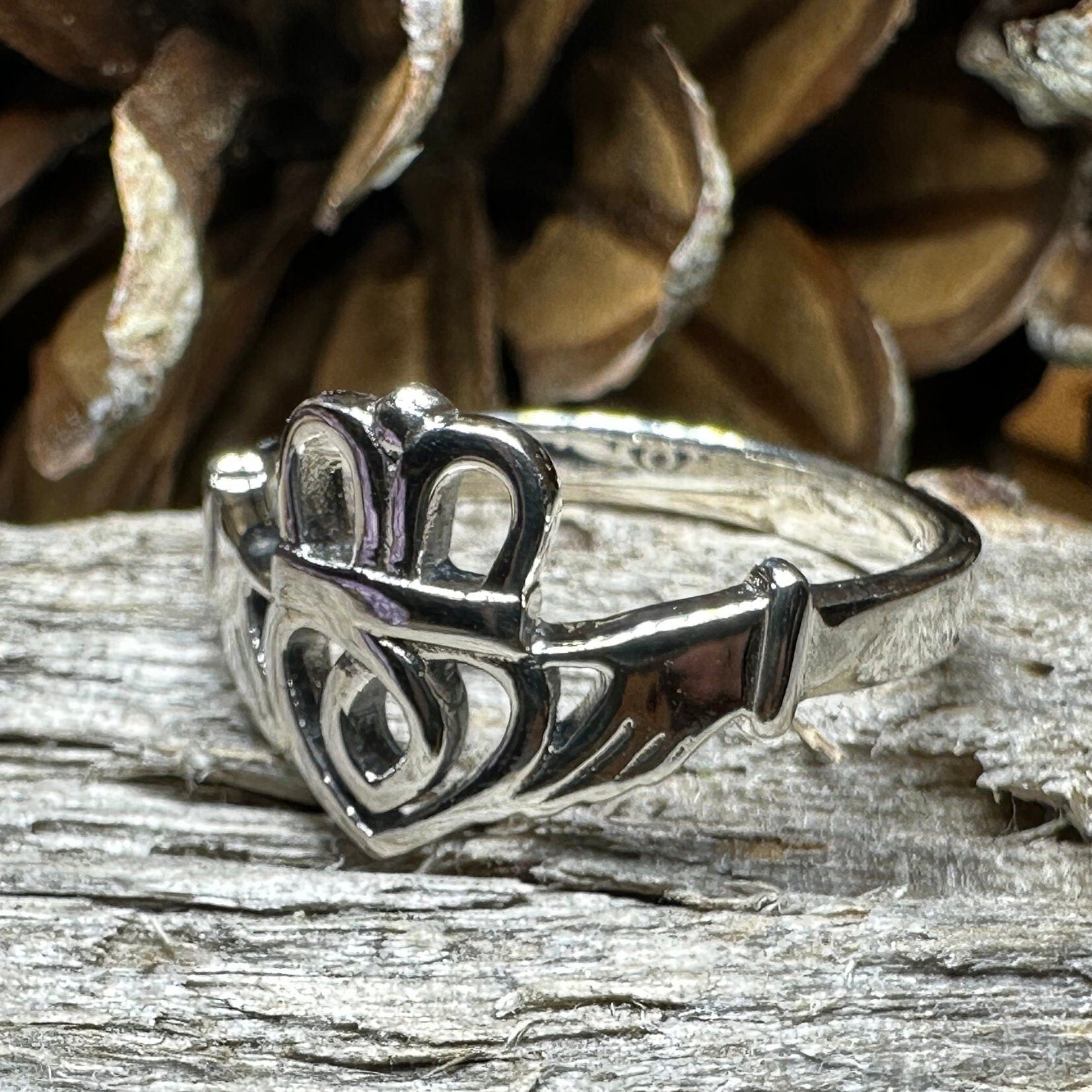 Tallisen Claddagh Ring