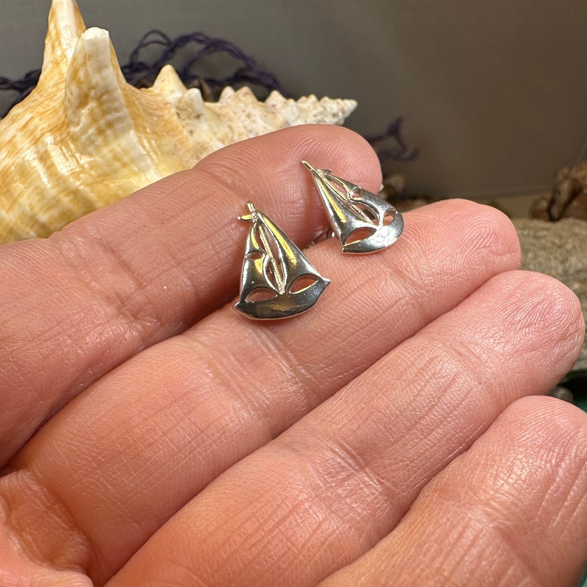 Summerlea Sailboat Post Earrings