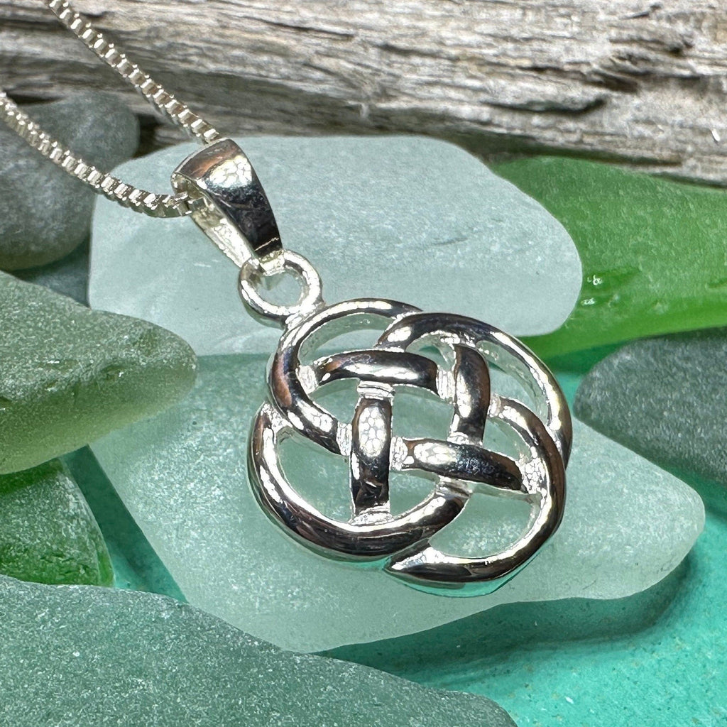 Simple Celtic Dara Knot Necklace