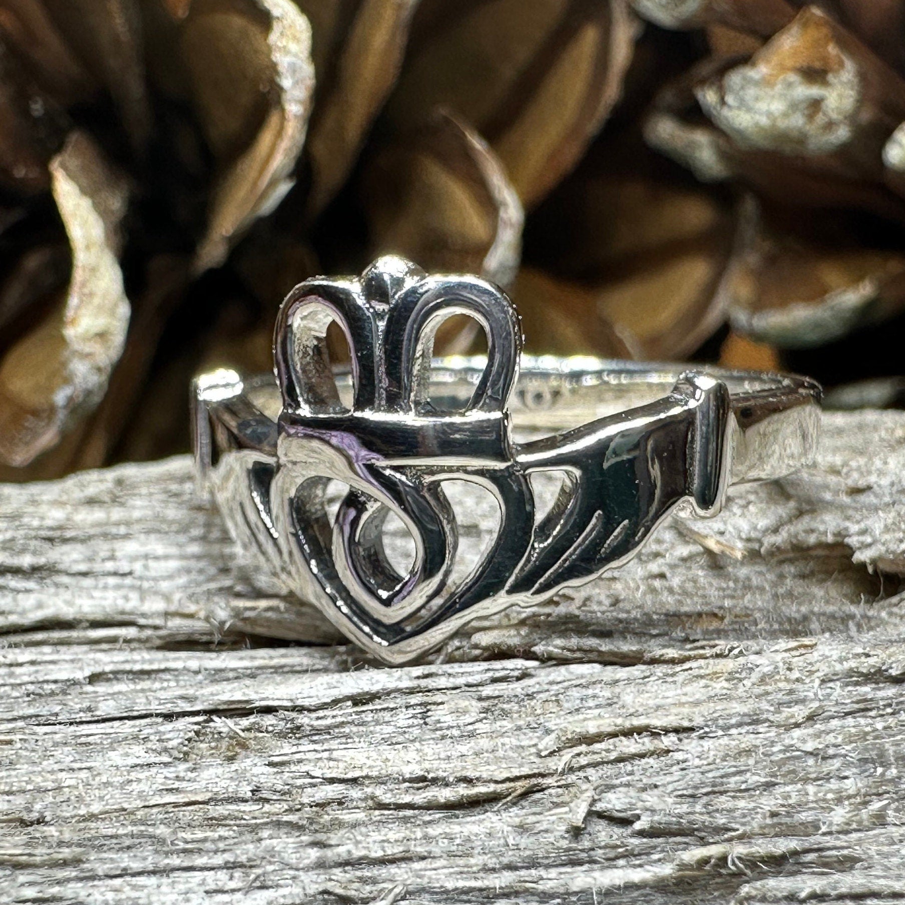 Tallisen Claddagh Ring