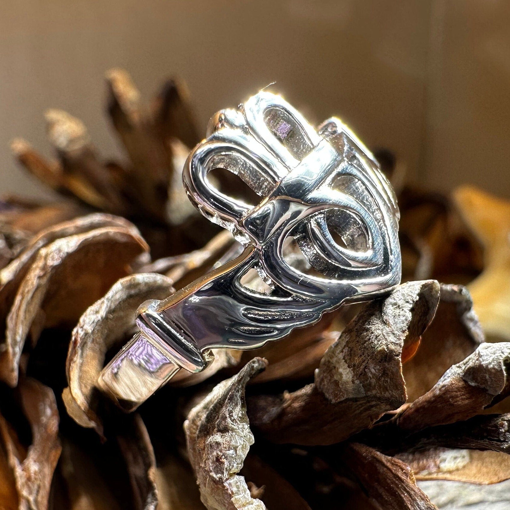 Tallisen Claddagh Ring