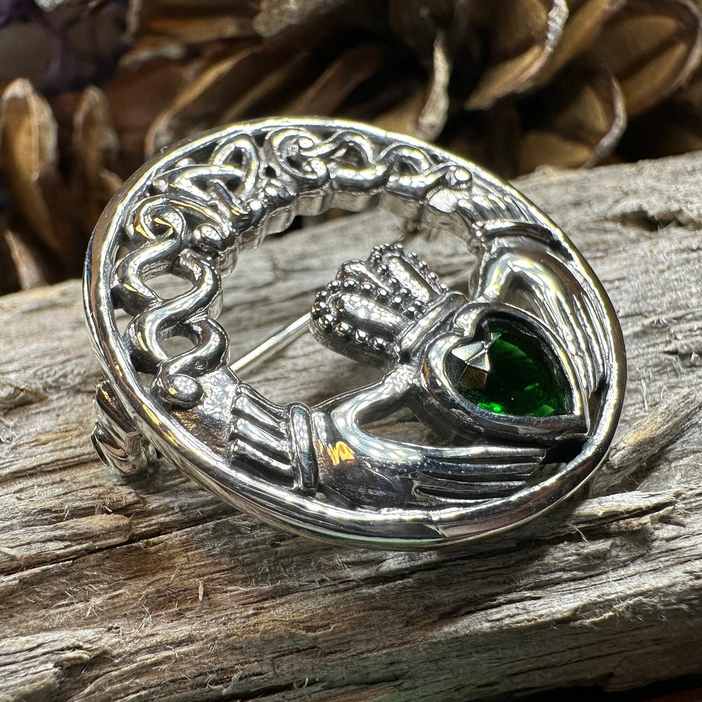 Emerald Claddagh Brooch