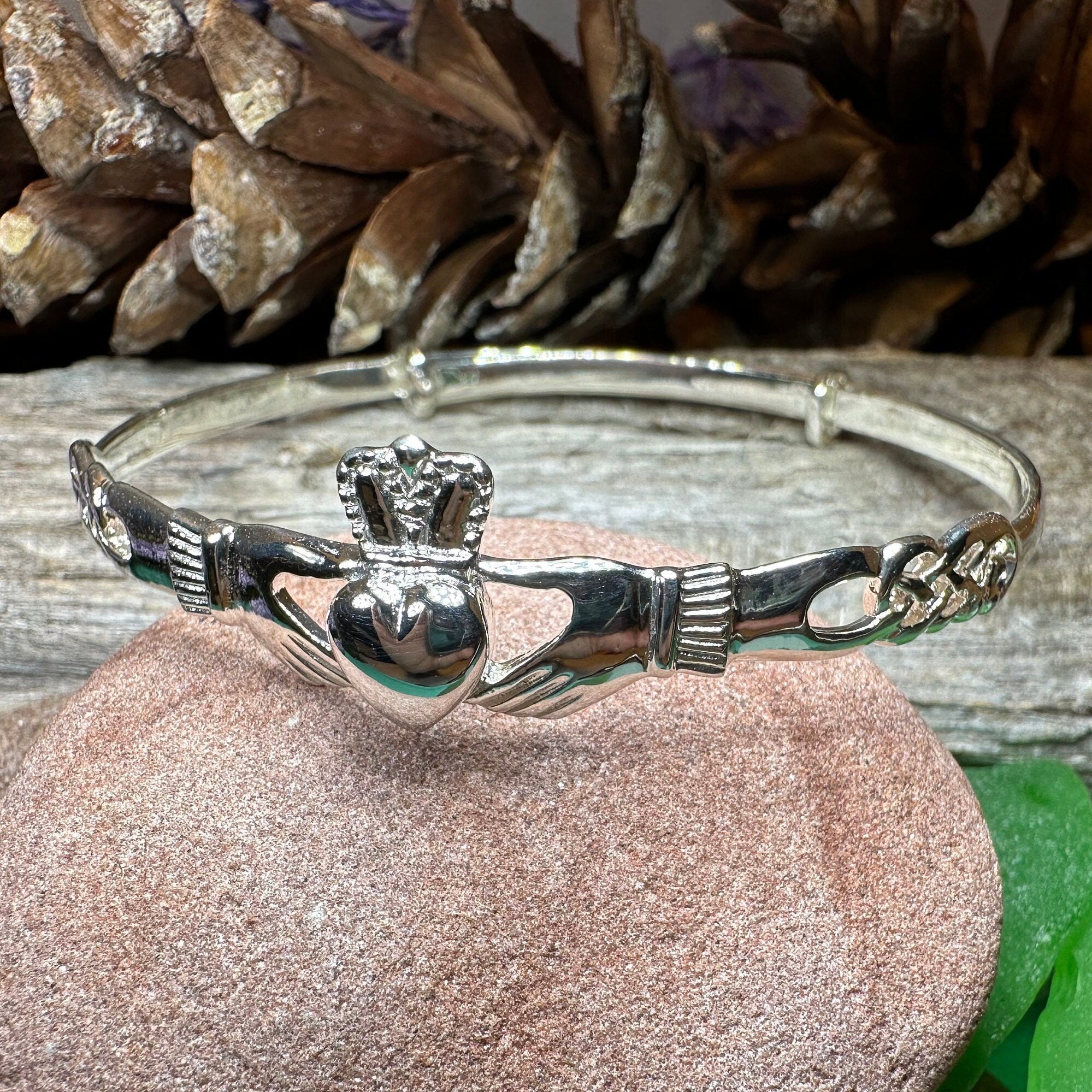 Laune Claddagh Bracelet