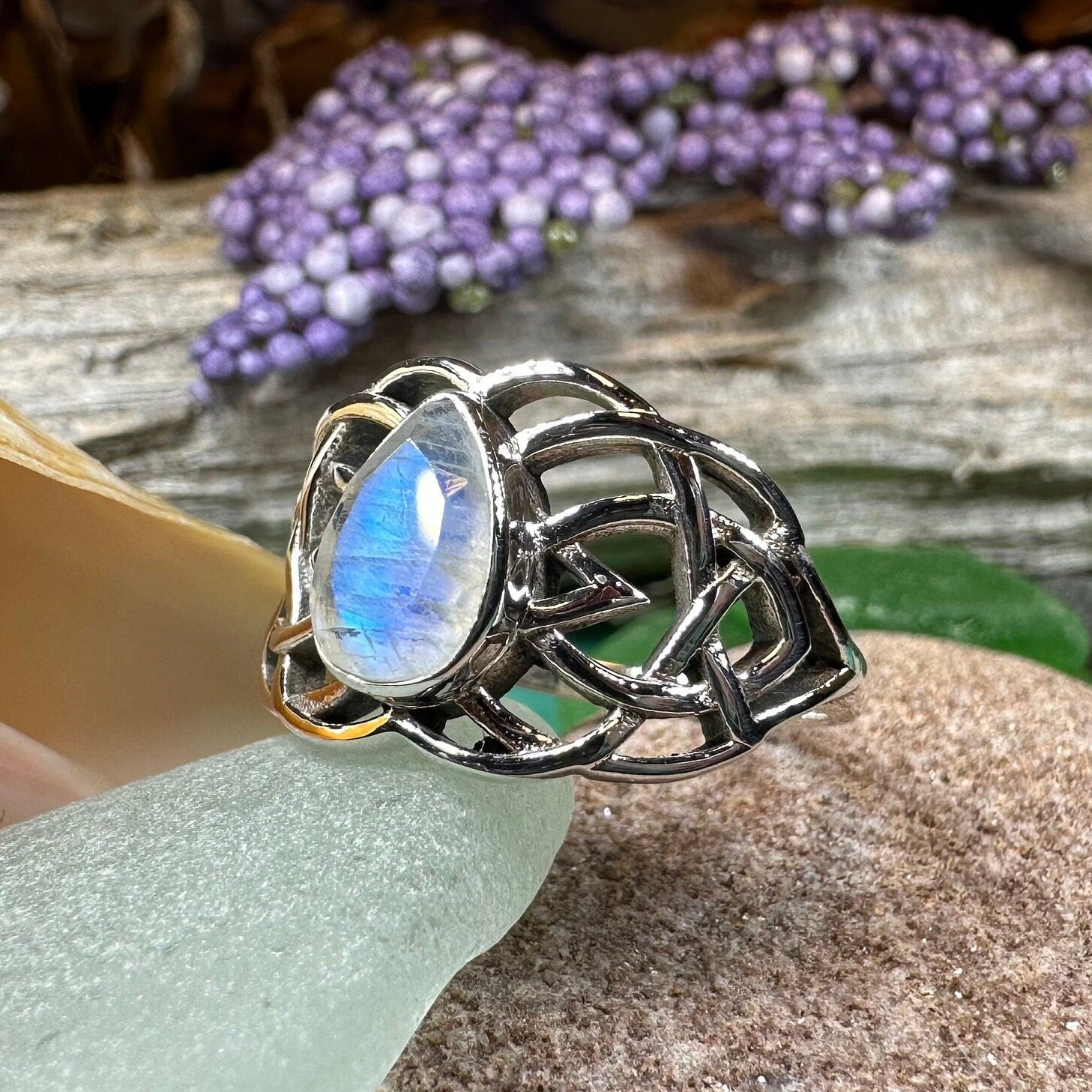 Vanaheim Celtic Knot Ring