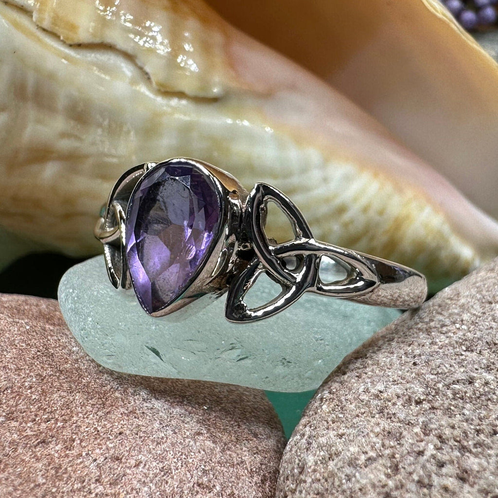 Eydís Celtic Knot Ring