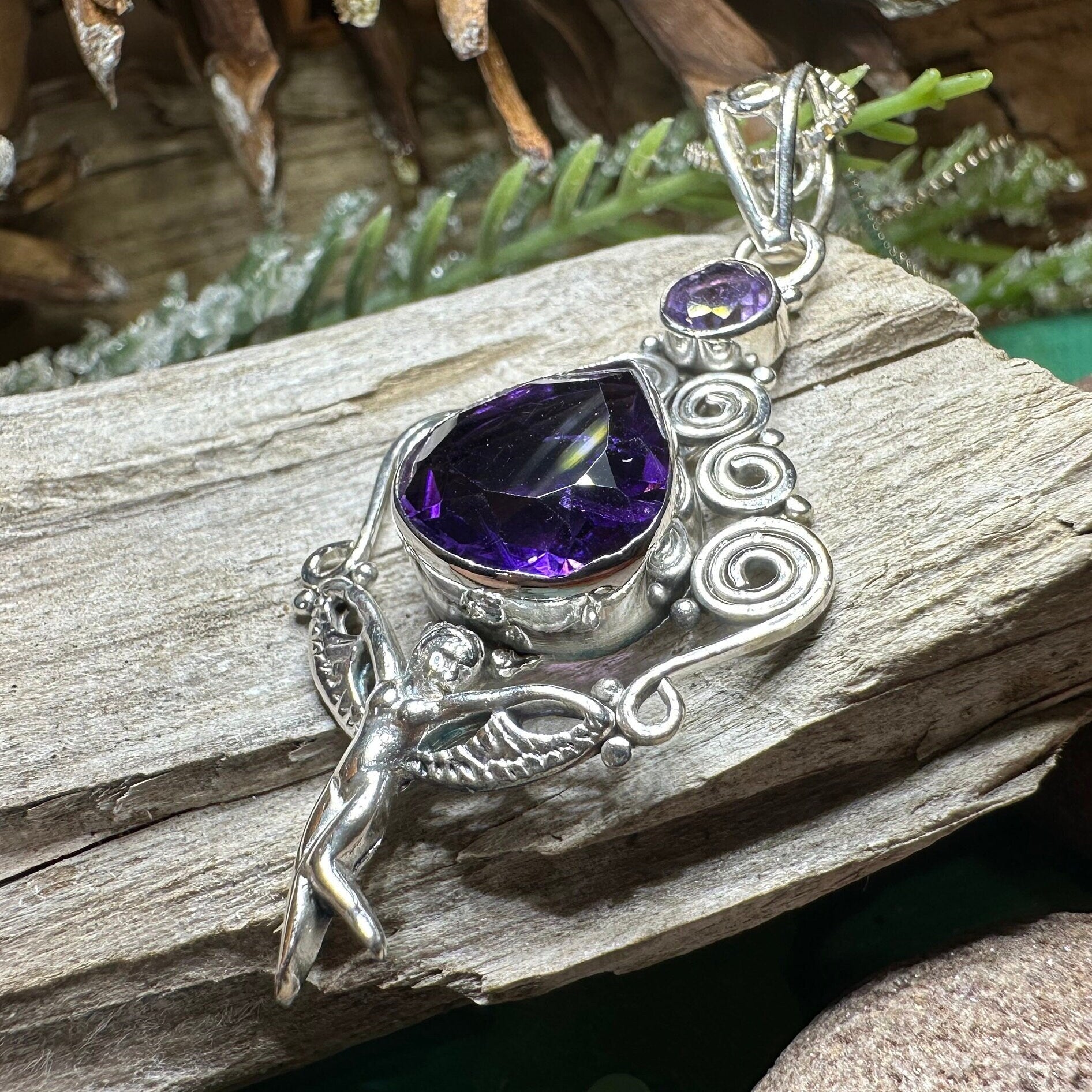 Irerni Fairy Necklace