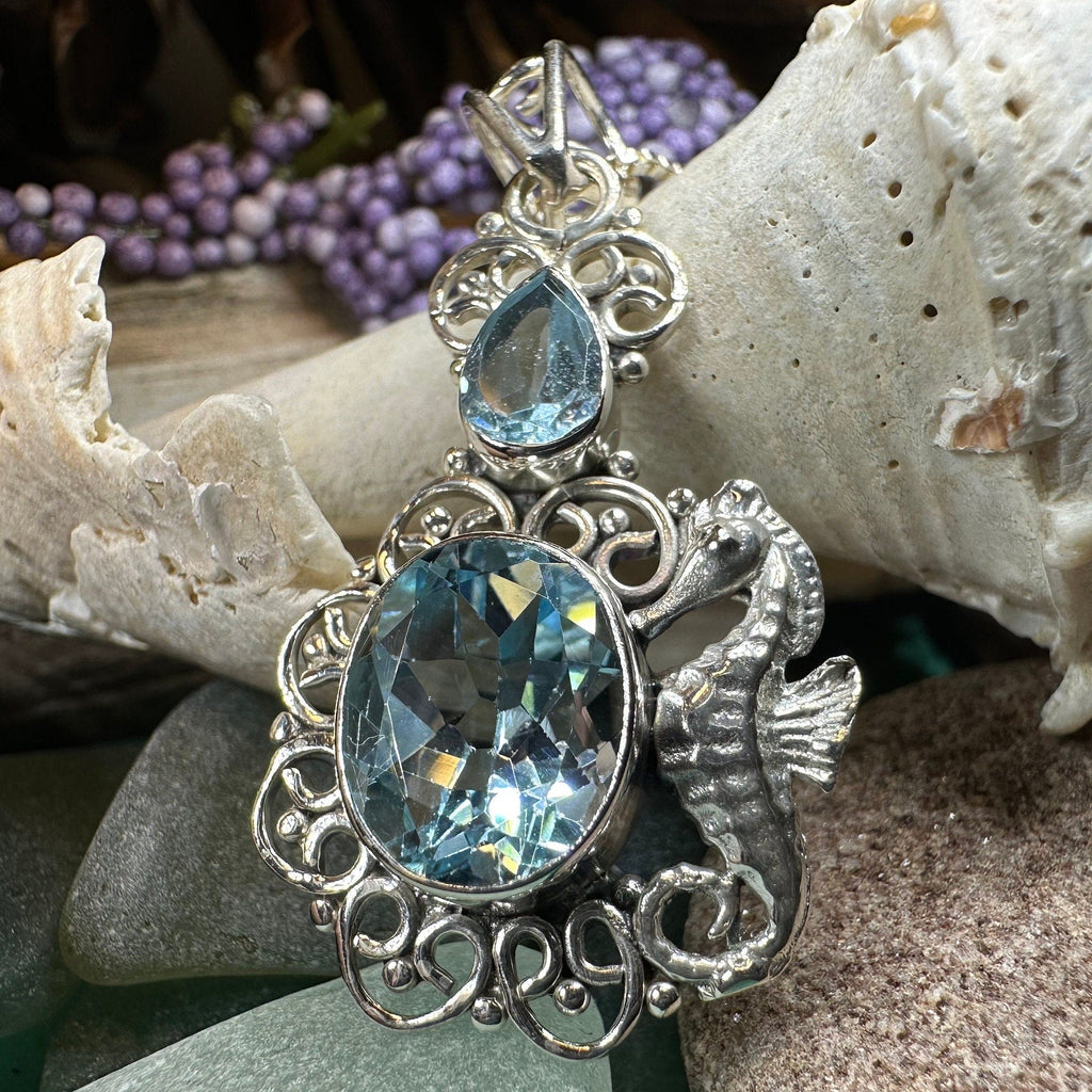 Seasong Seahorse Necklace