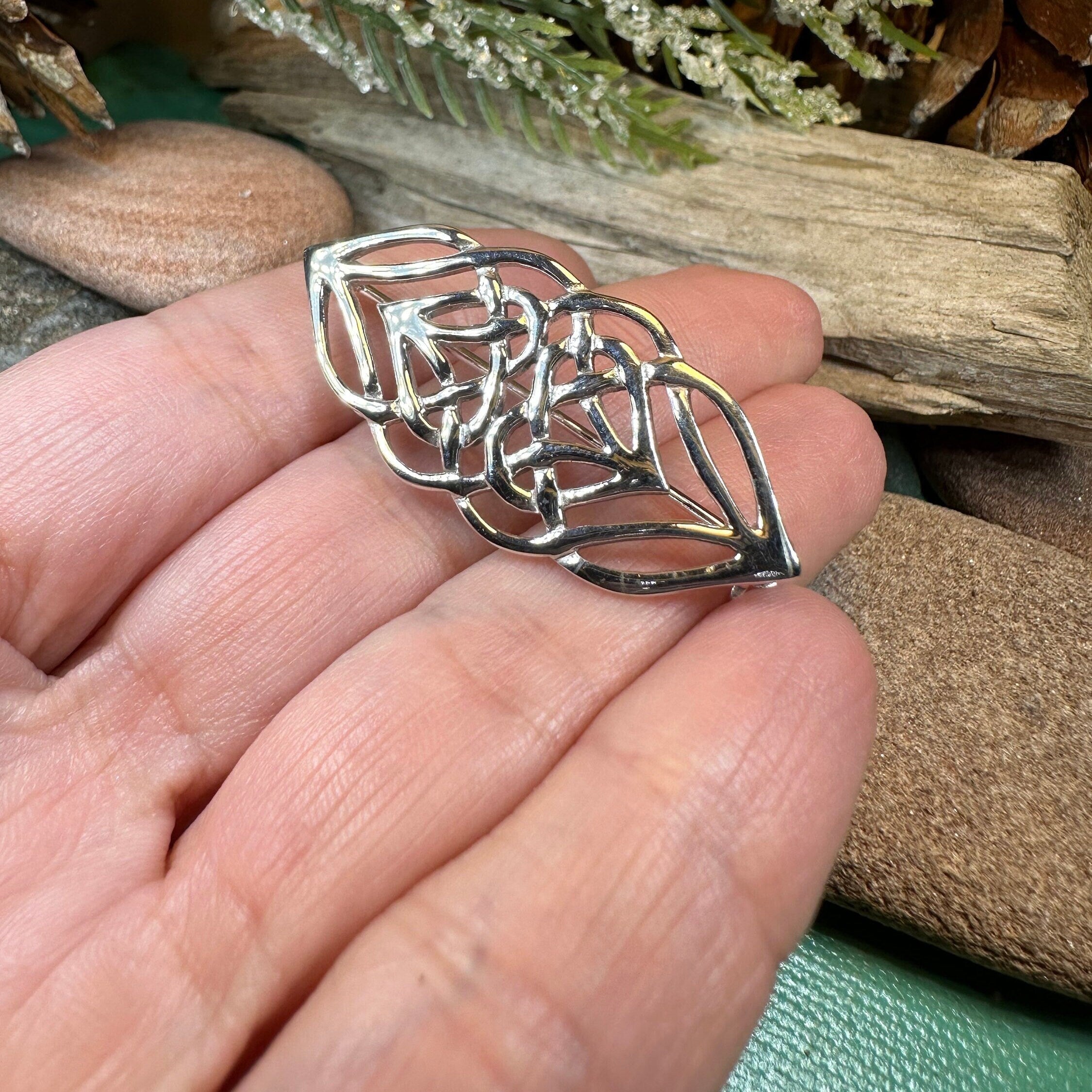 Lysandra Celtic Knot Brooch