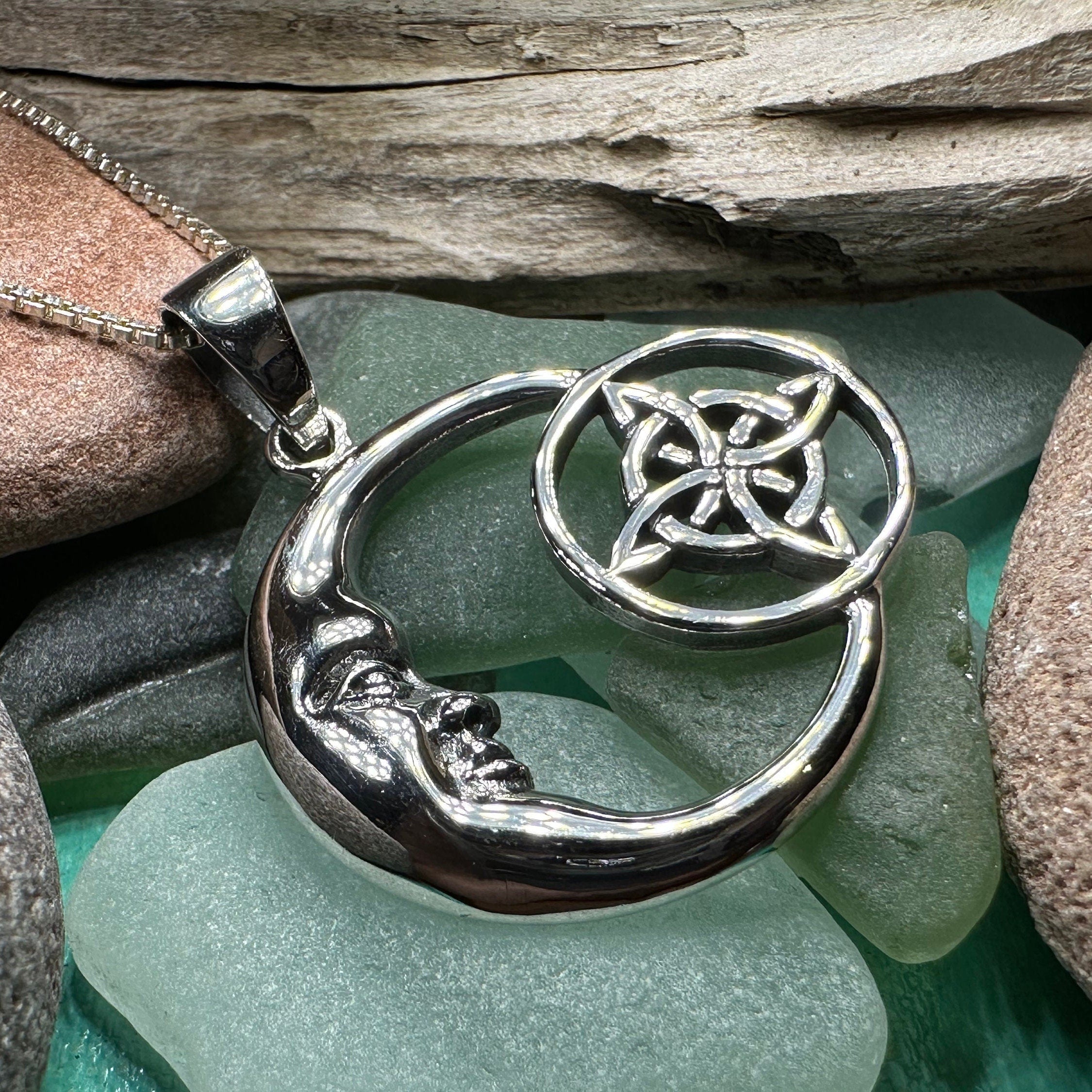 Nightdreamer Crescent Moon Necklace