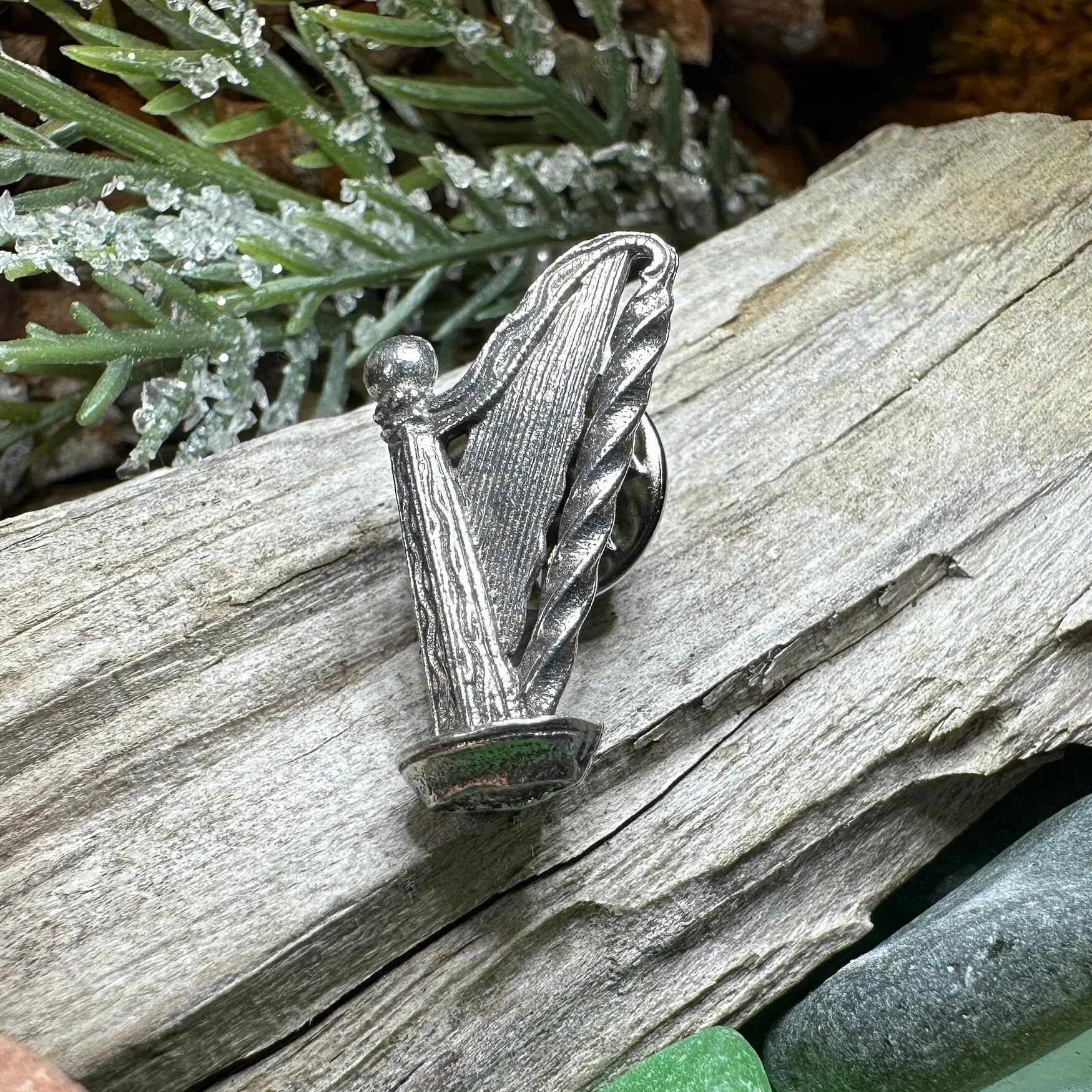 Irish Harp Lapel Pin