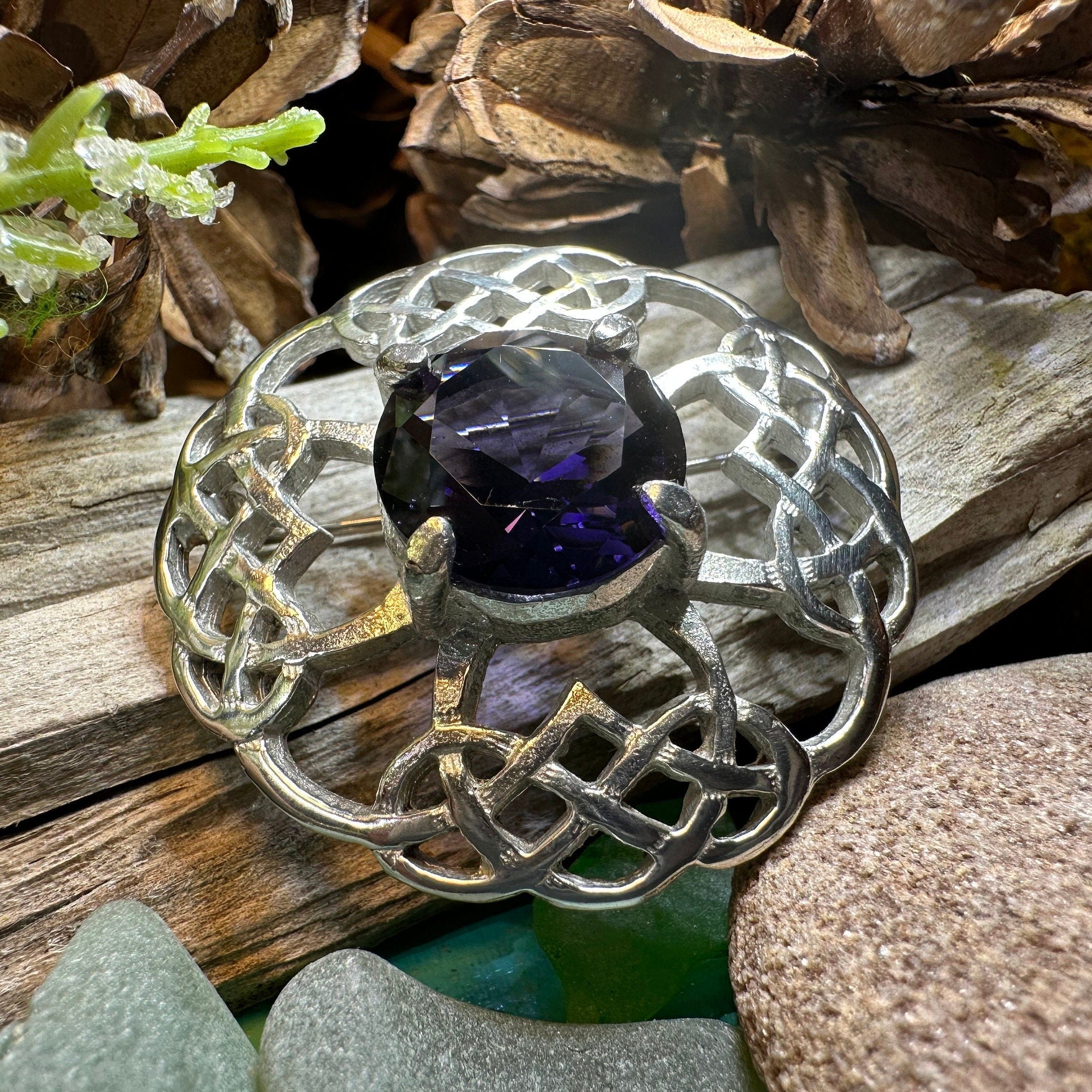 Aurelia Celtic Knot Brooch