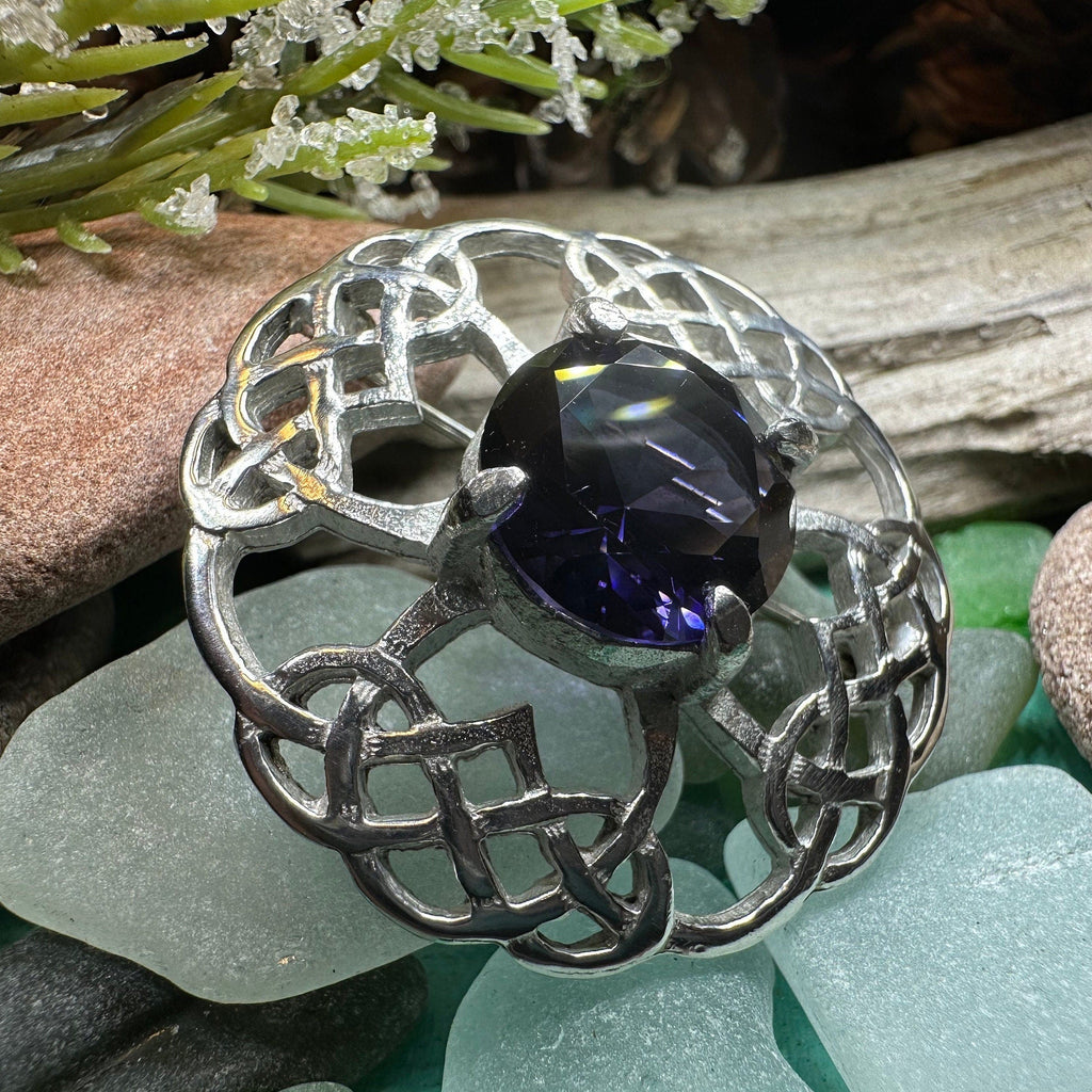 Aurelia Celtic Knot Brooch