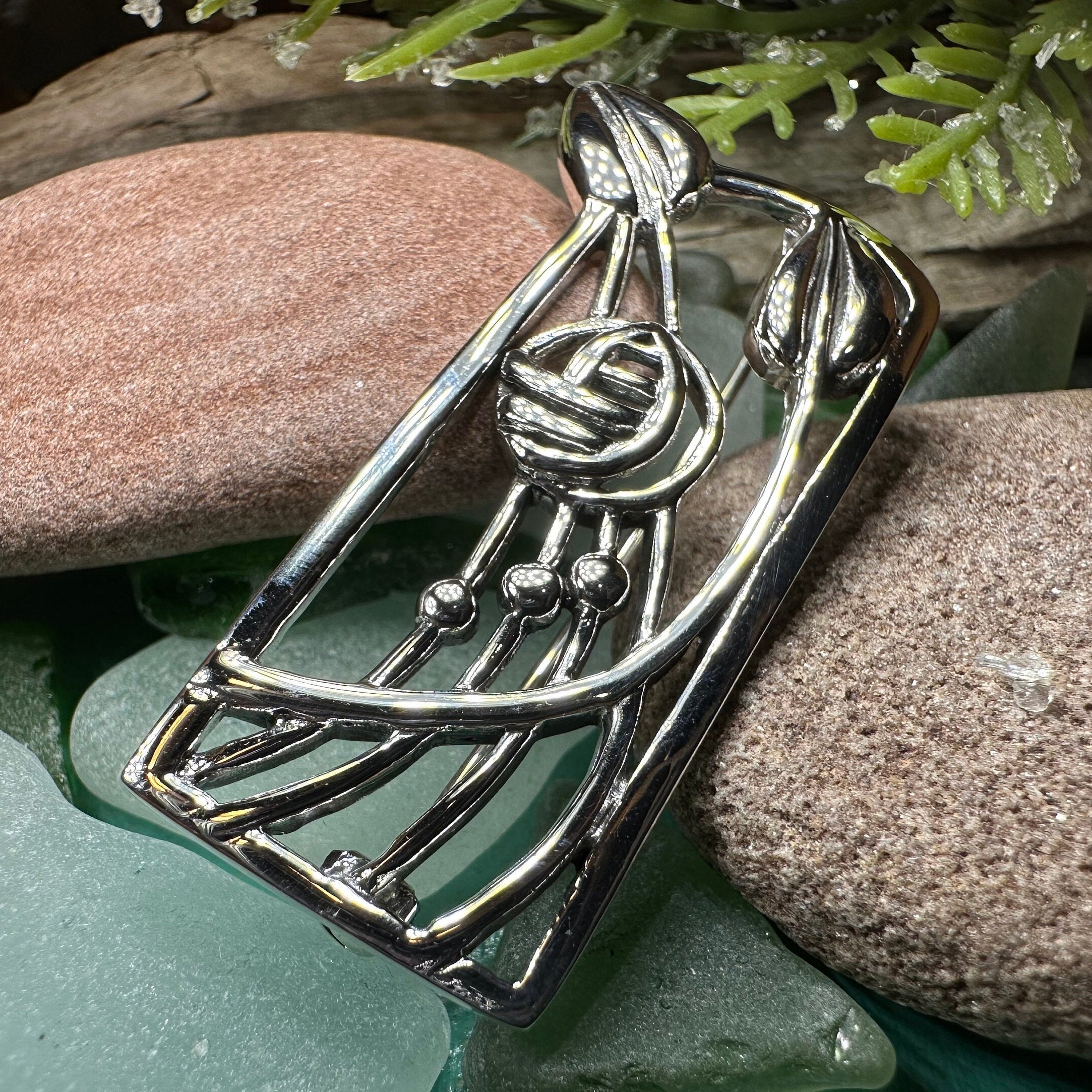 Stunning Mackintosh Roses Brooch
