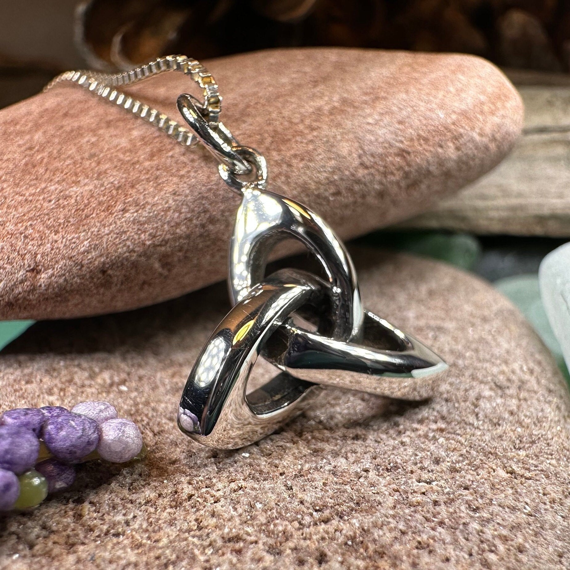 Three Demensional Trinity Knot Necklace