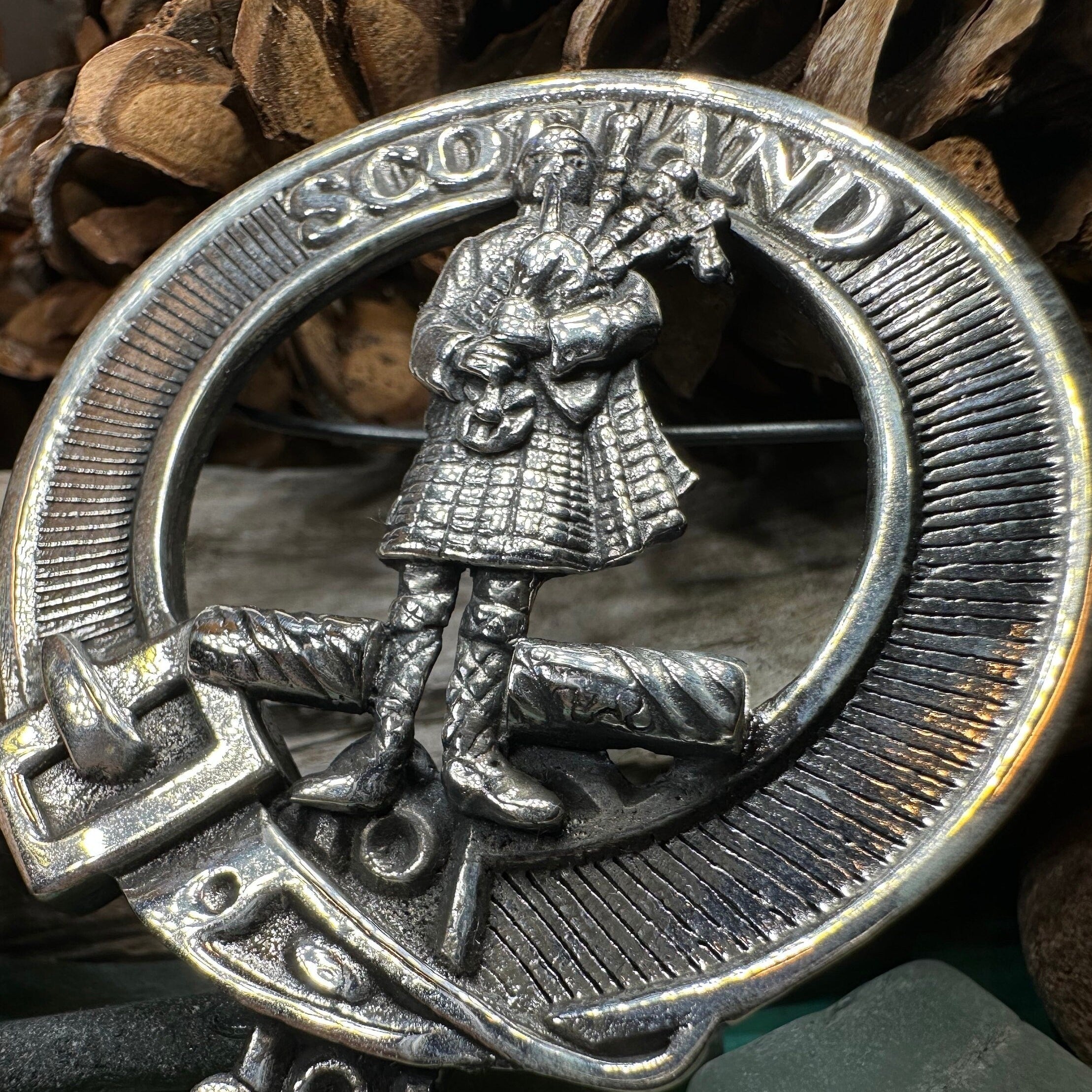 Bagpiper Scotland Brooch