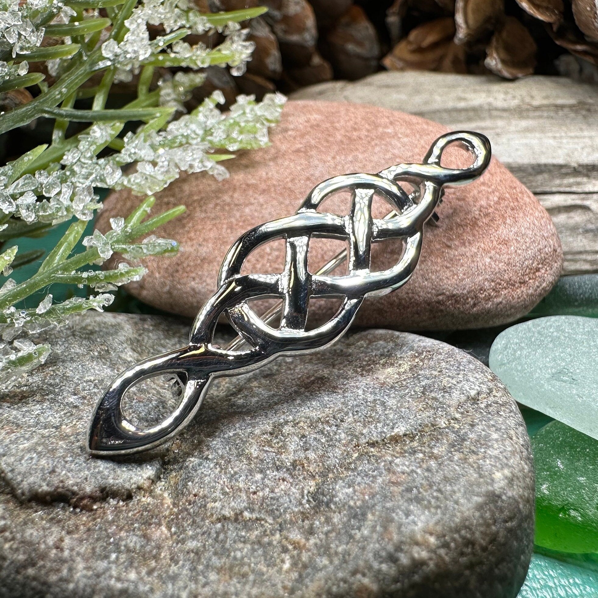 Volunti Celtic Knot Bar Brooch
