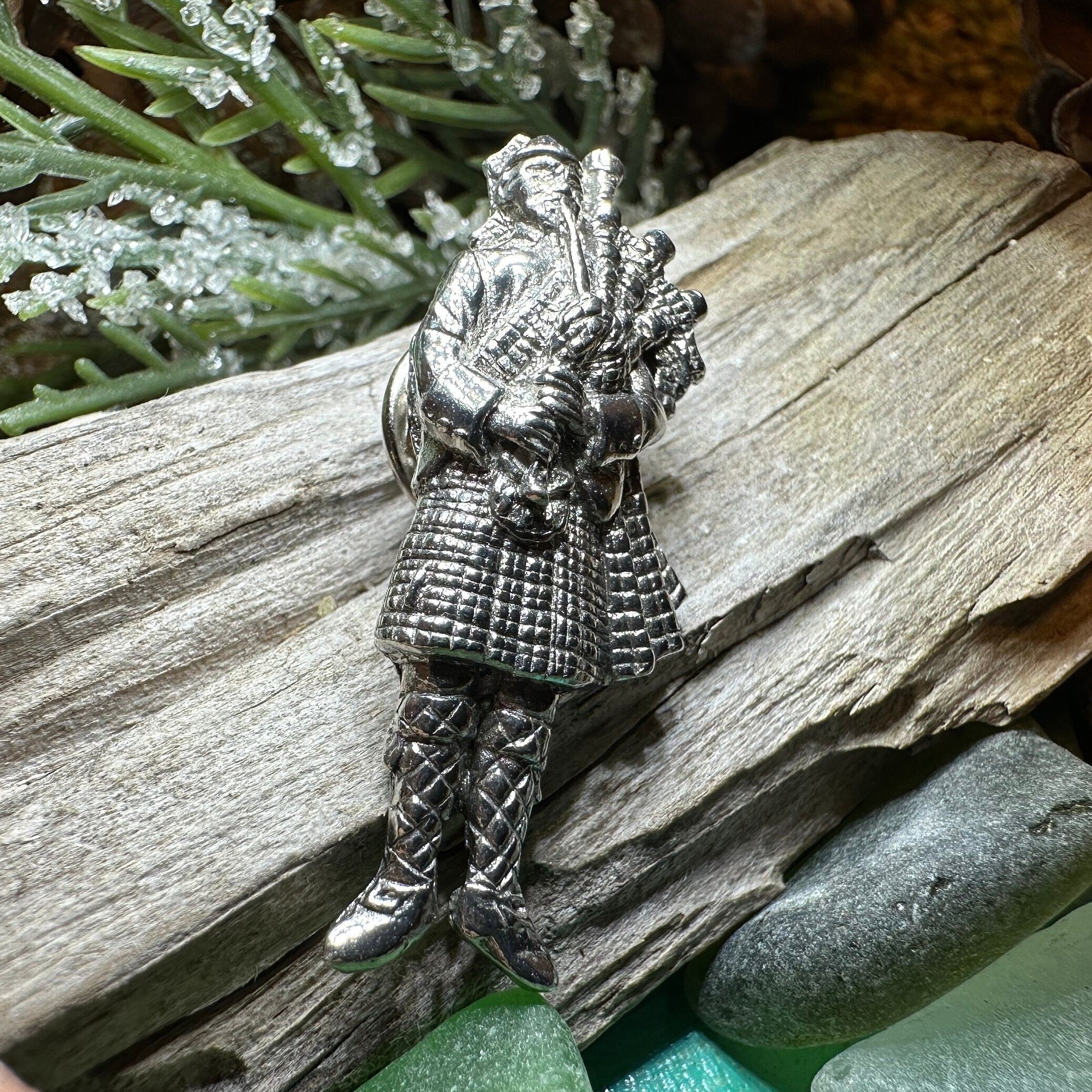 Bagpiper Lapel Pin