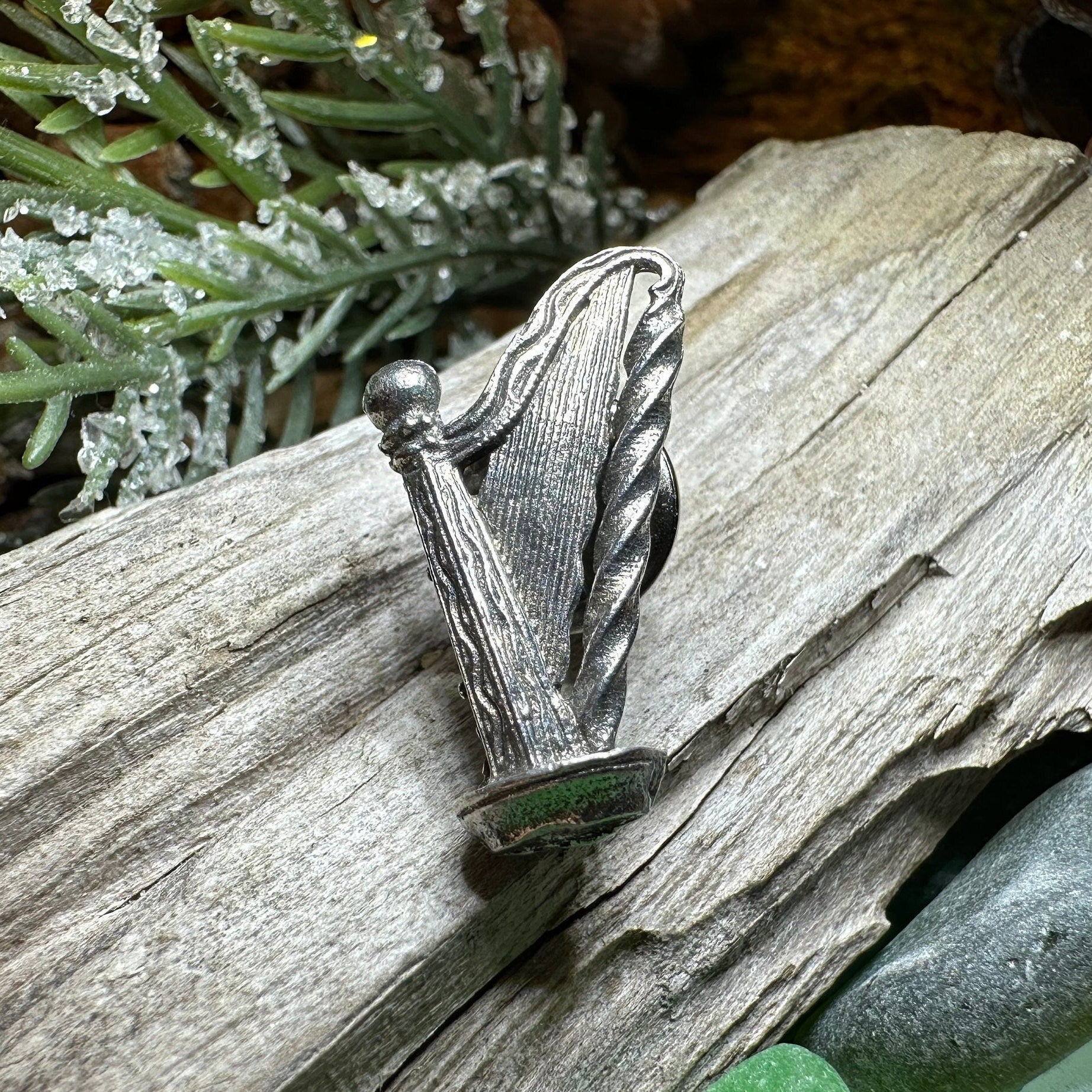 Irish Harp Lapel Pin