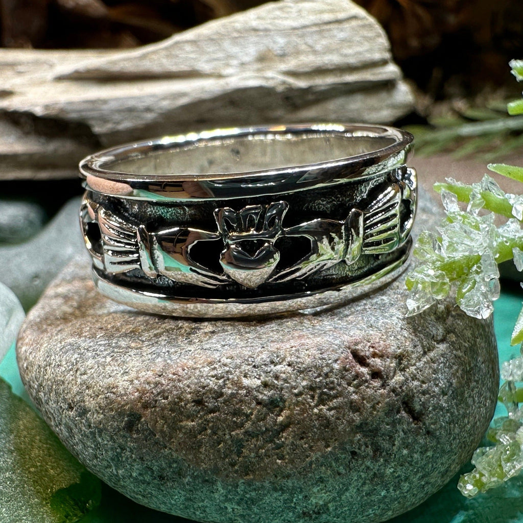 Celtic Claddagh Band Ring
