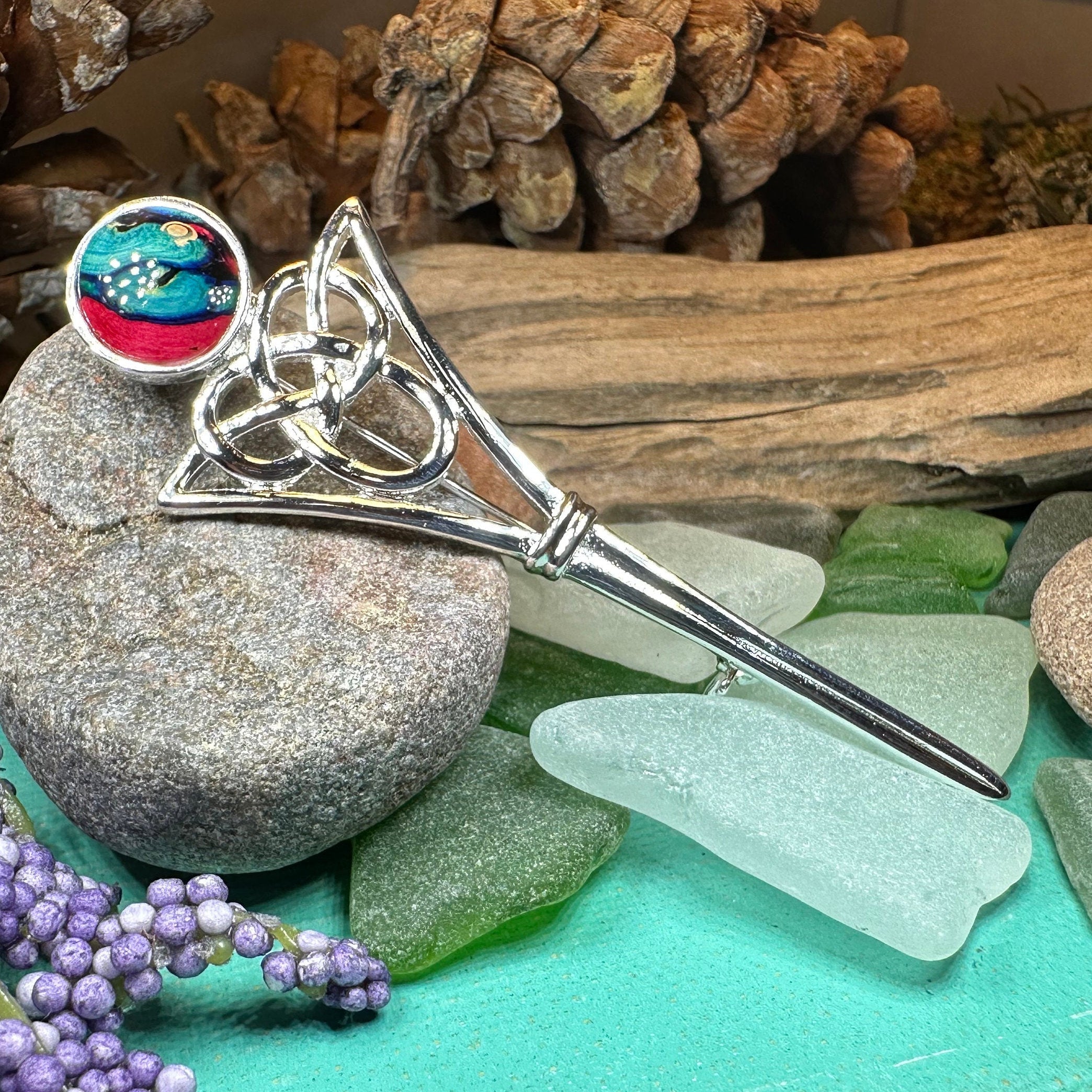 Heathergems Celtic Kilt Pin