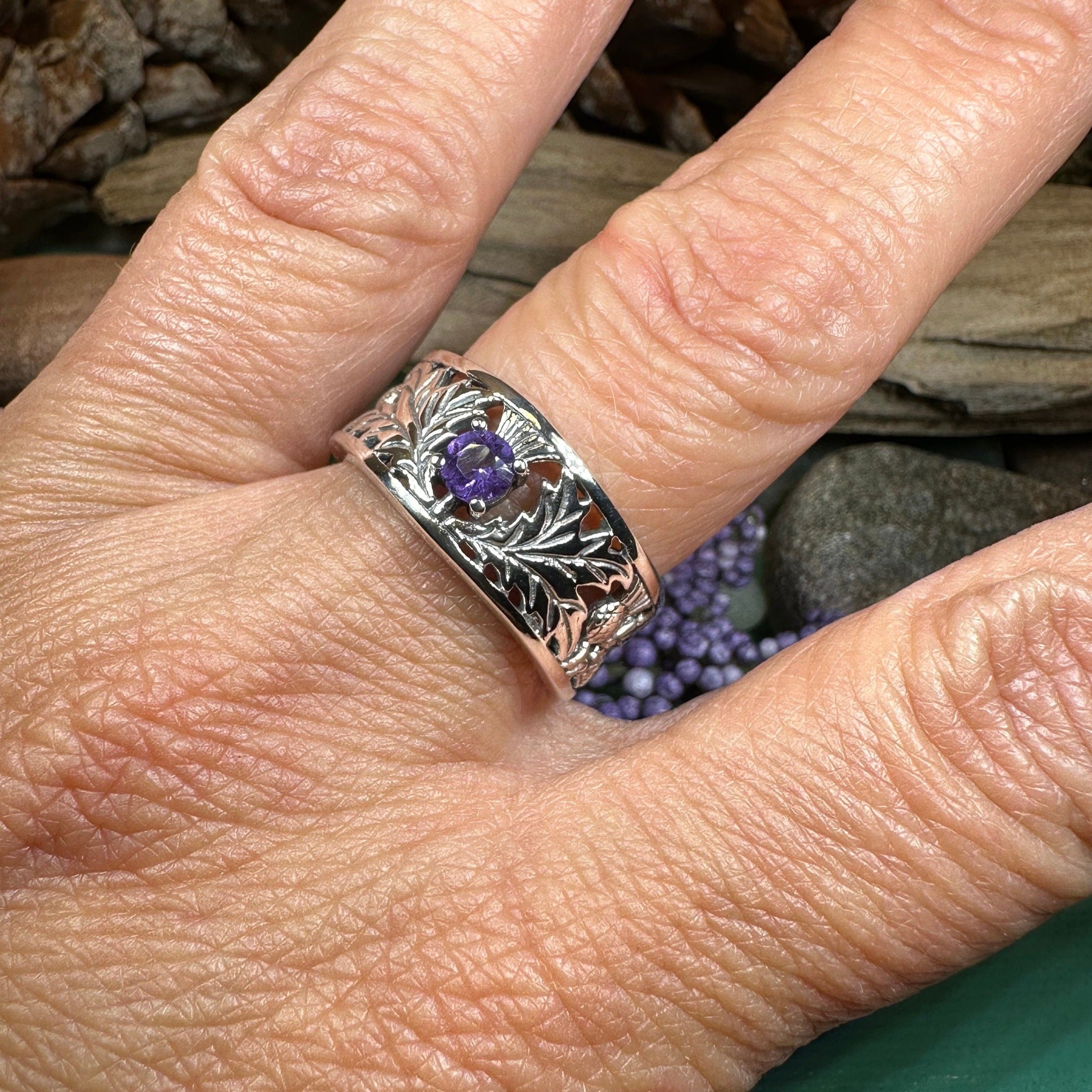 Rhoswen Thistle Band Ring