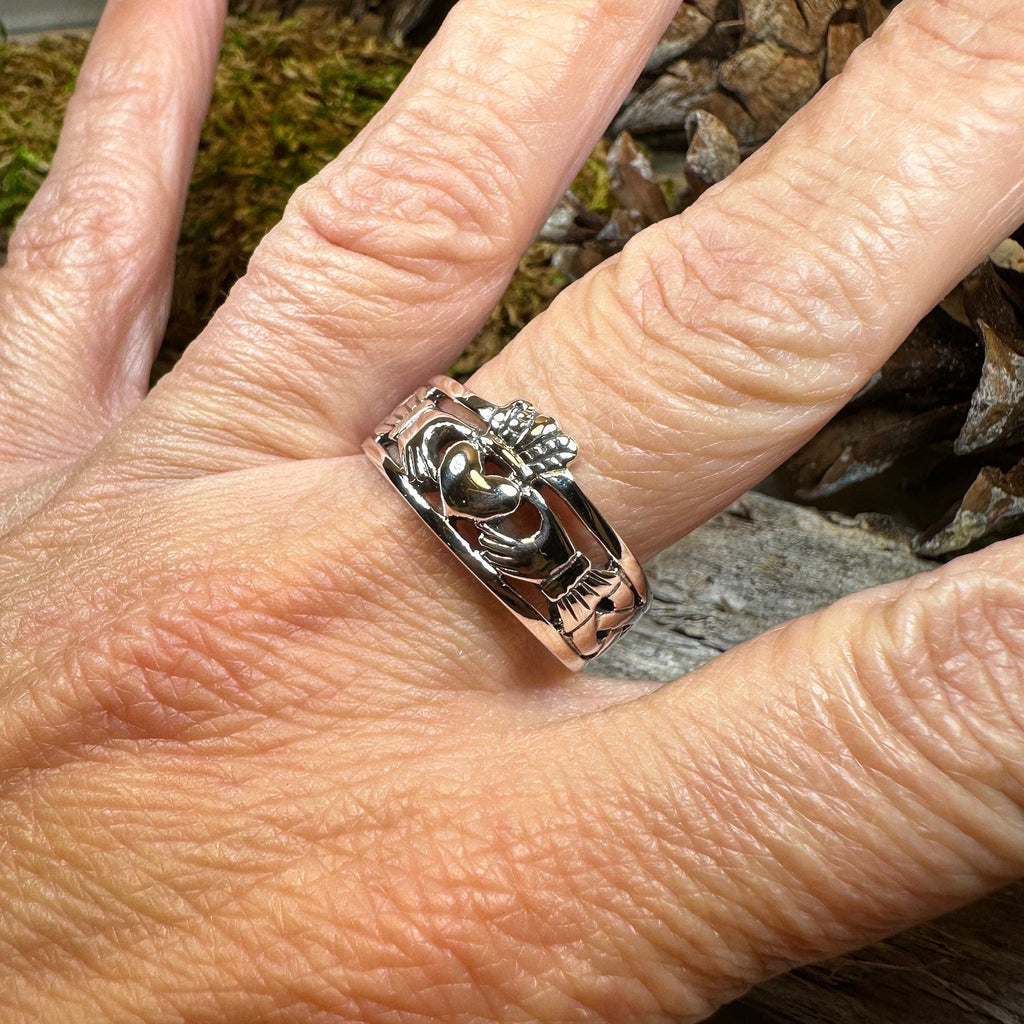 Eternally Celtic Claddagh Band Ring