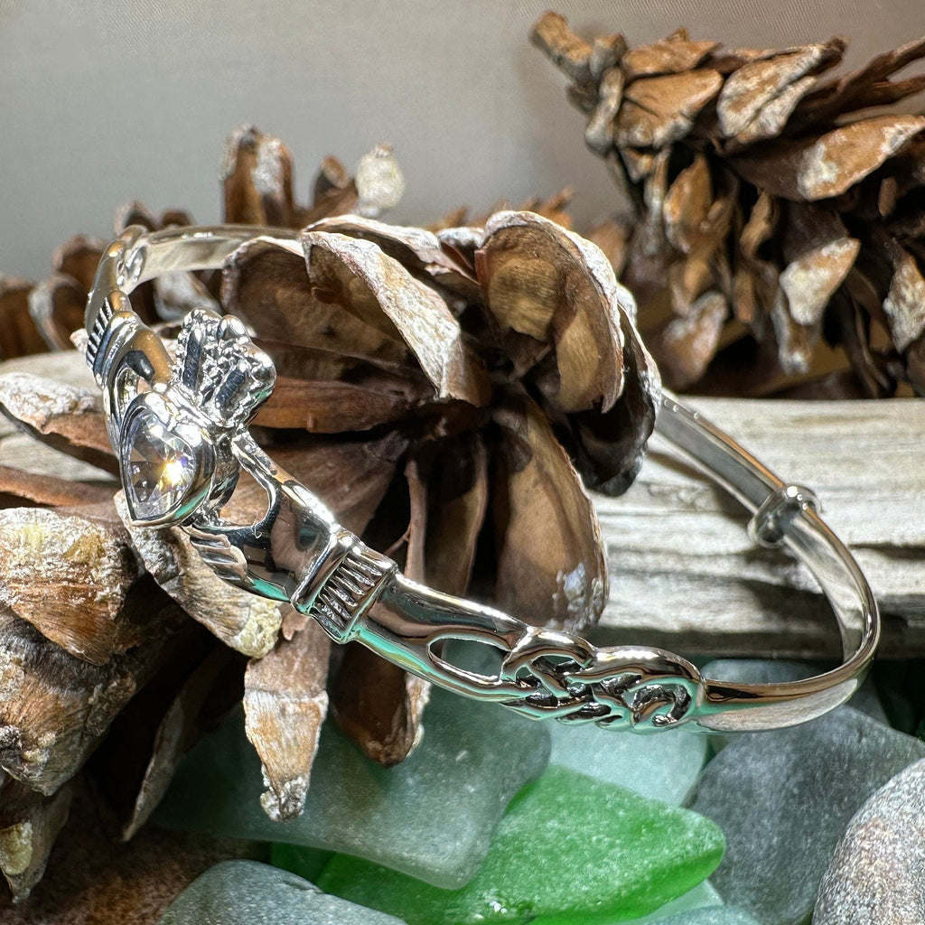 Knotwork Claddagh Bangle Bracelet