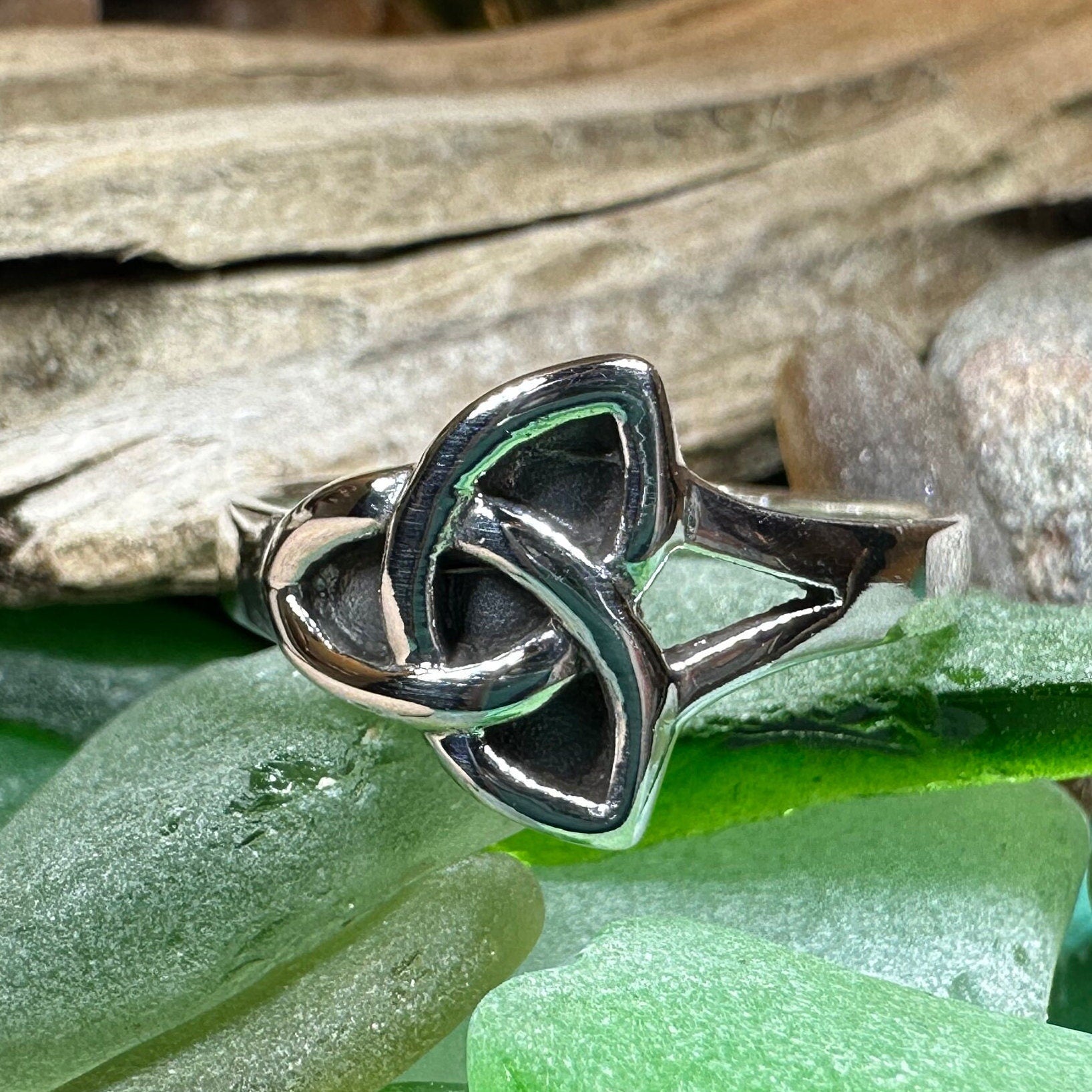 Kegan Trinity Knot Ring
