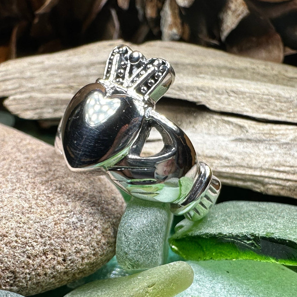 Nobility Claddagh Ring