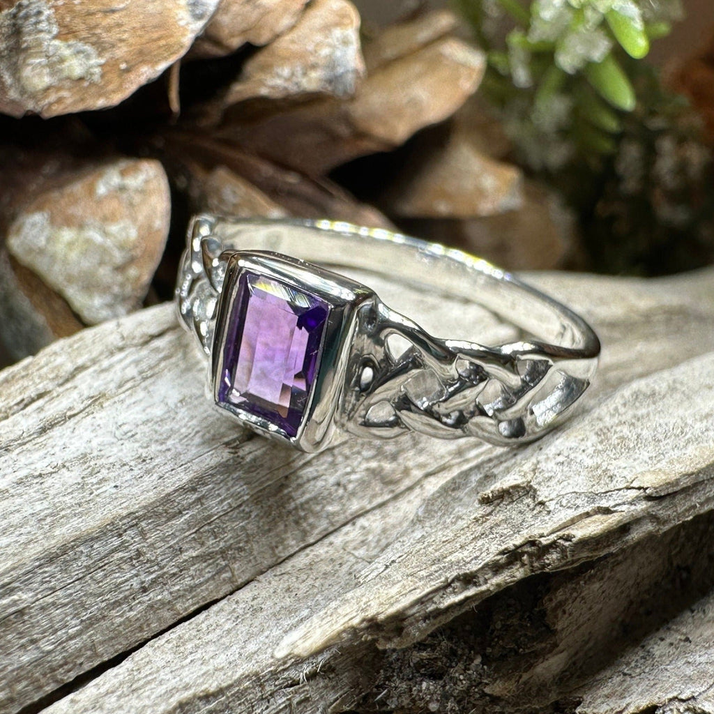 Sahale Celtic Knot Ring