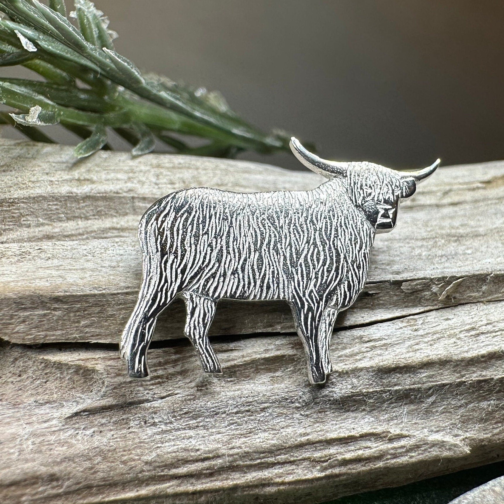 Realistic Highland Cow Brooch
